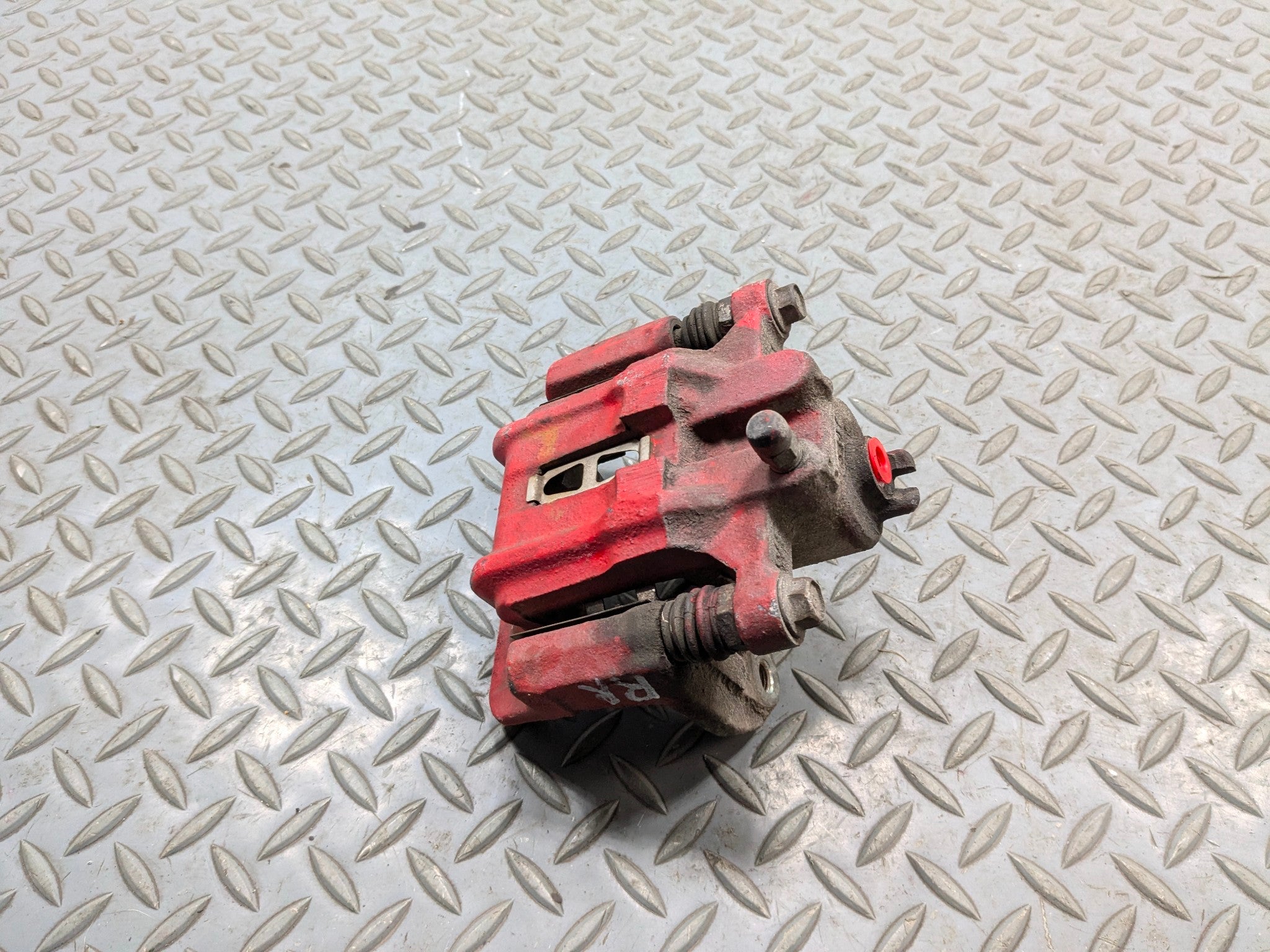 2004 - 2006 ACURA TL OEM BRAKE CALIPER ASSEMBLY REAR RIGHT PASENGER SIDE