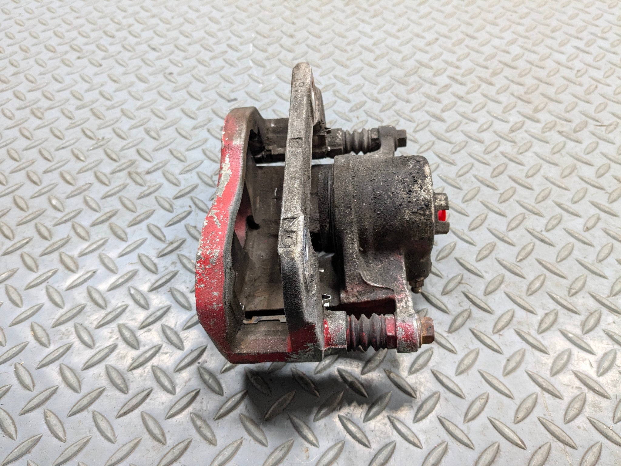 2004 - 2006 ACURA TL OEM BRAKE CALIPER ASSEMBLY FRONT RIGHT PASSENGER SIDE