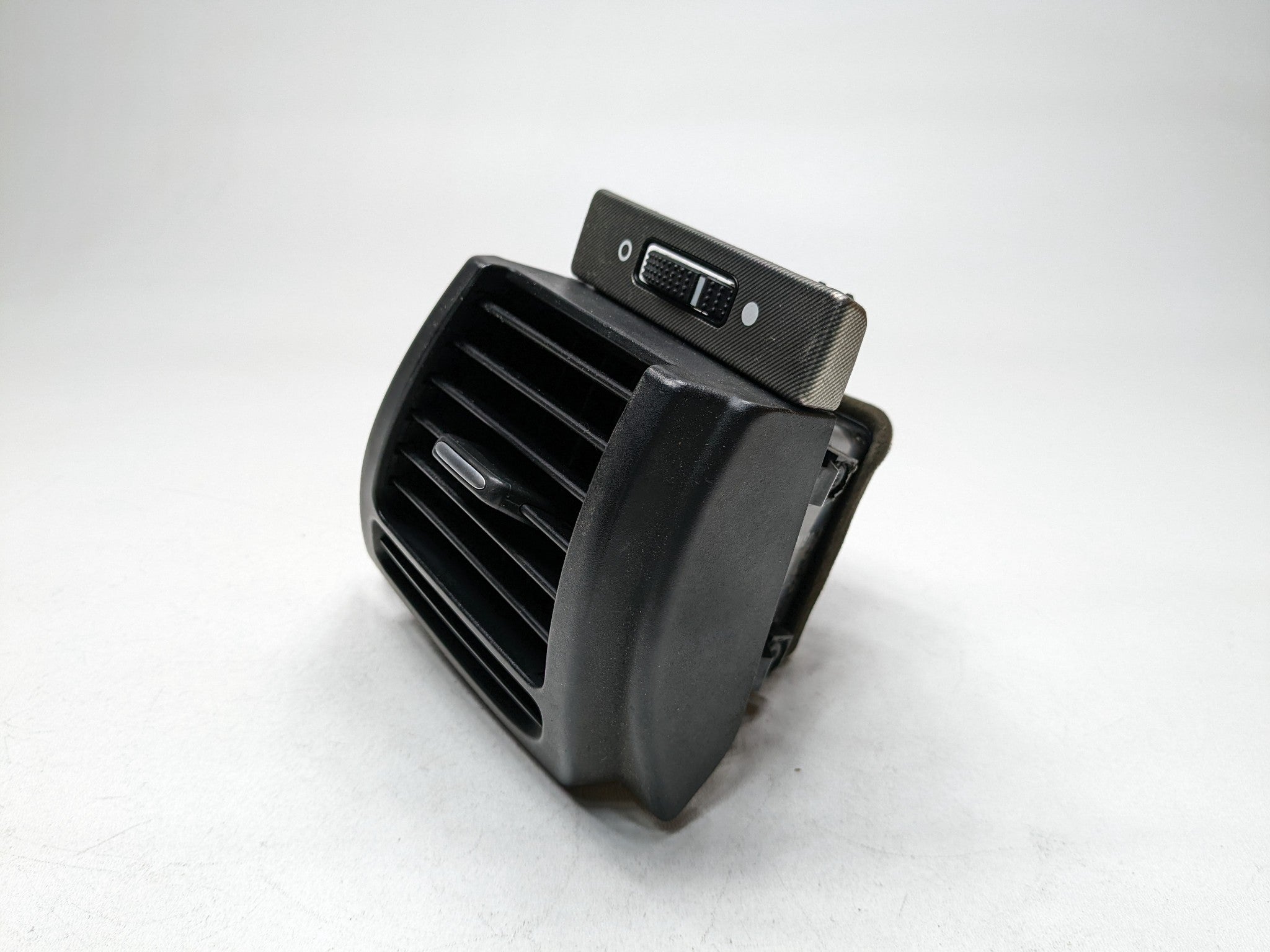 2004 - 2006 ACURA TL DASH AIR CONDITIONER HEATER VENT FRONT LEFT DRIVER SIDE