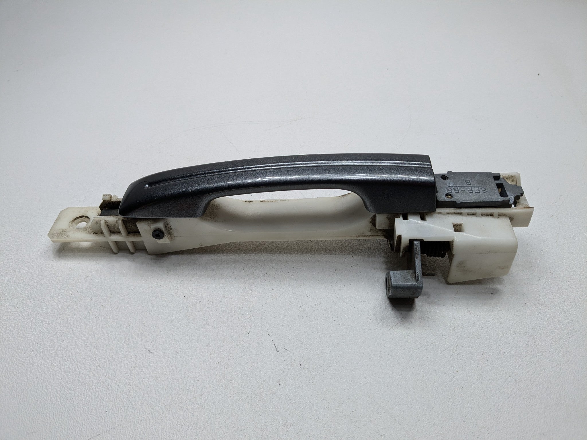 2004 - 2006 ACURA TL OEM FRONT RIGHT EXTERIOR DOOR HANDLE ANTHRACITE METALLIC