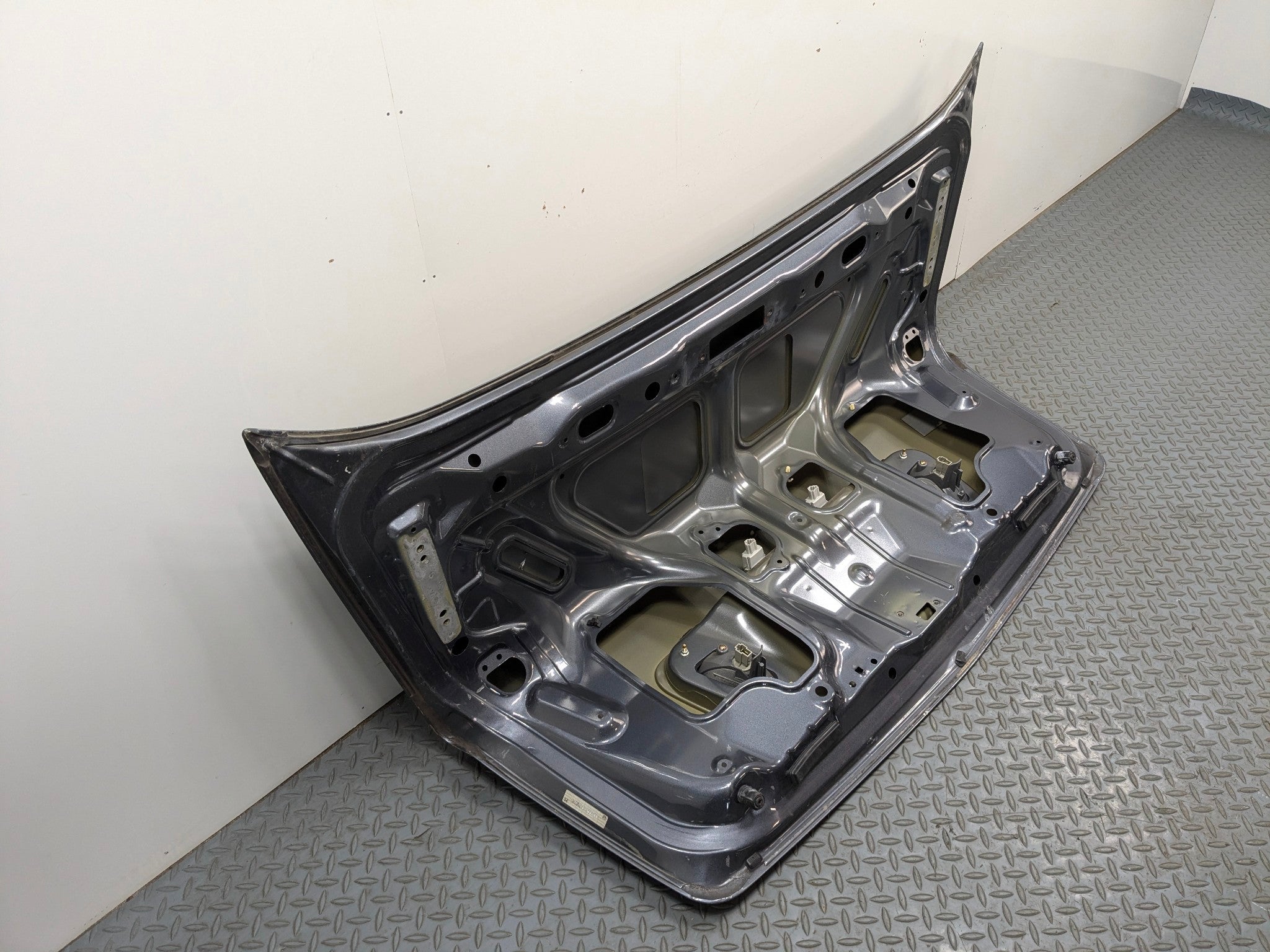 2004 - 2006 ACURA TL OEM REAR TRUNK DOOR DECKLID SHELL PANEL ANTHRACITE METALLIC