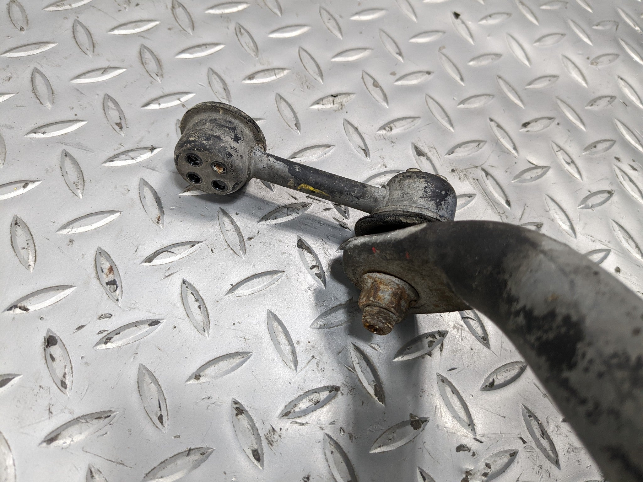 2004 - 2006 ACURA TL OEM FRONT STABILIZER SWAY BAR ANTI ROLL SUSPENSION