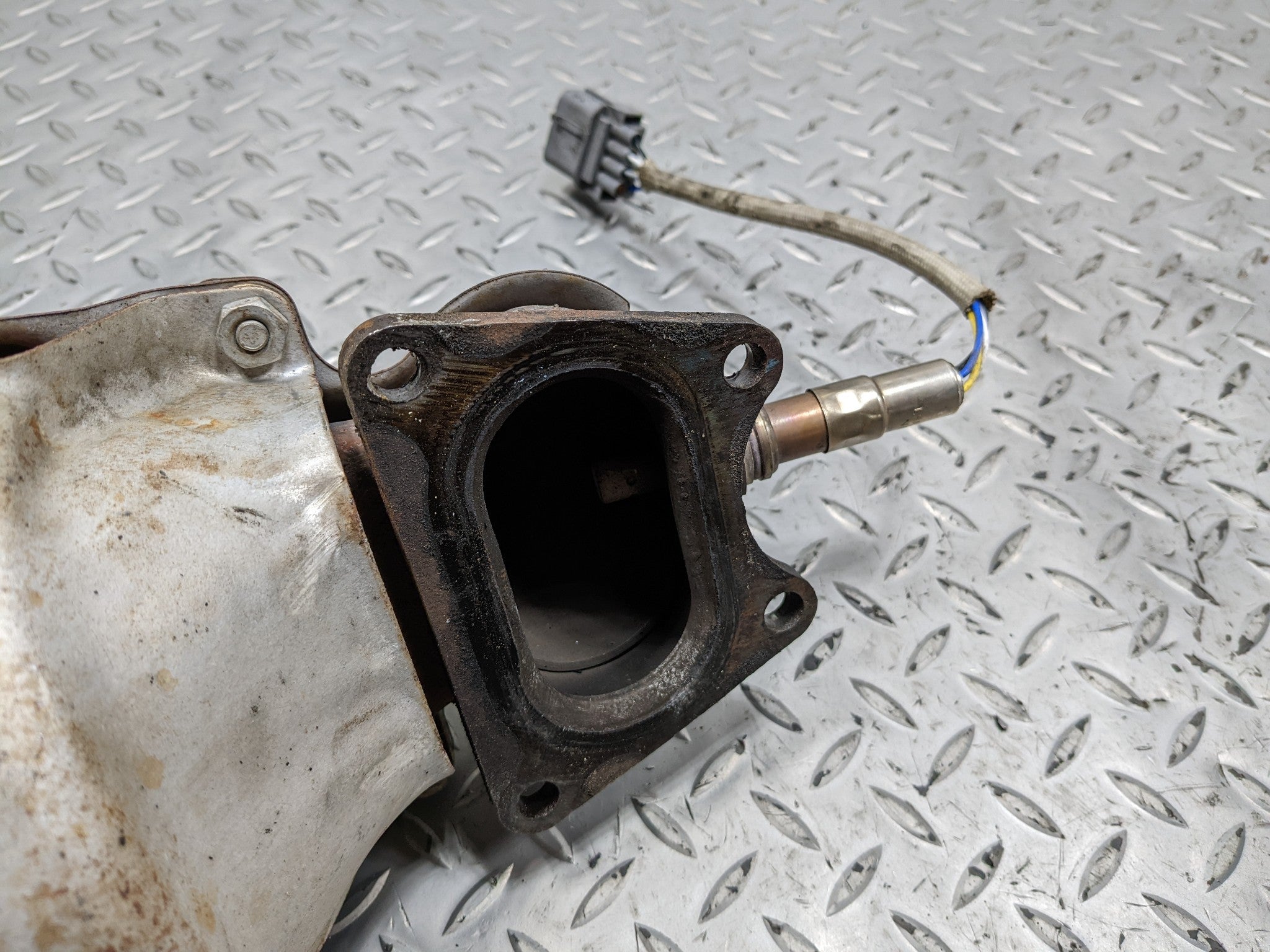 2004 - 2006 ACURA TL OEM EXHAUST DOWN PIPE WITH HEAT SHIELD FRONT SIDE