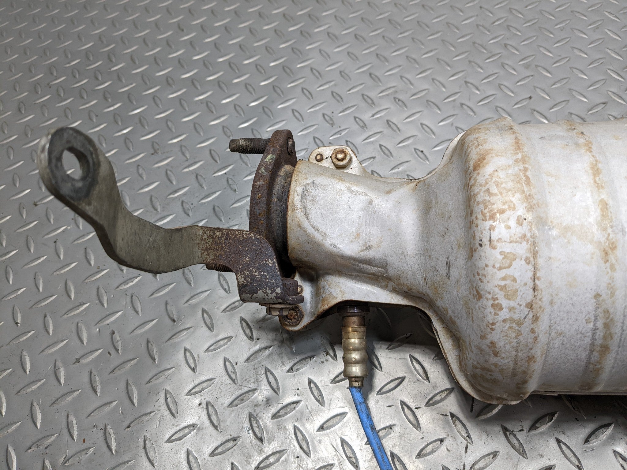 2004 - 2006 ACURA TL OEM EXHAUST DOWN WITH HEAT SHIELD PIPE REAR SIDE
