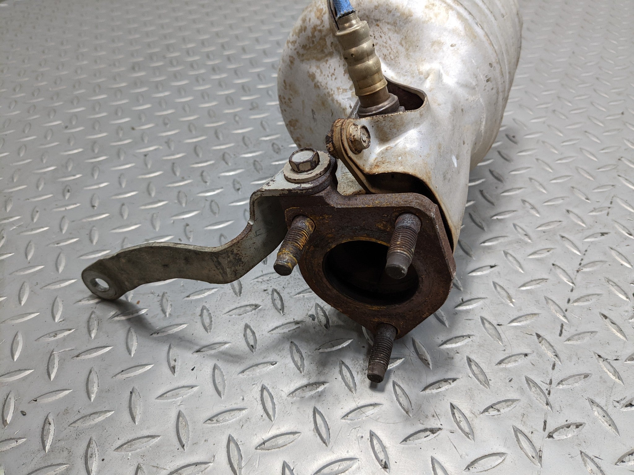 2004 - 2006 ACURA TL OEM EXHAUST DOWN WITH HEAT SHIELD PIPE REAR SIDE