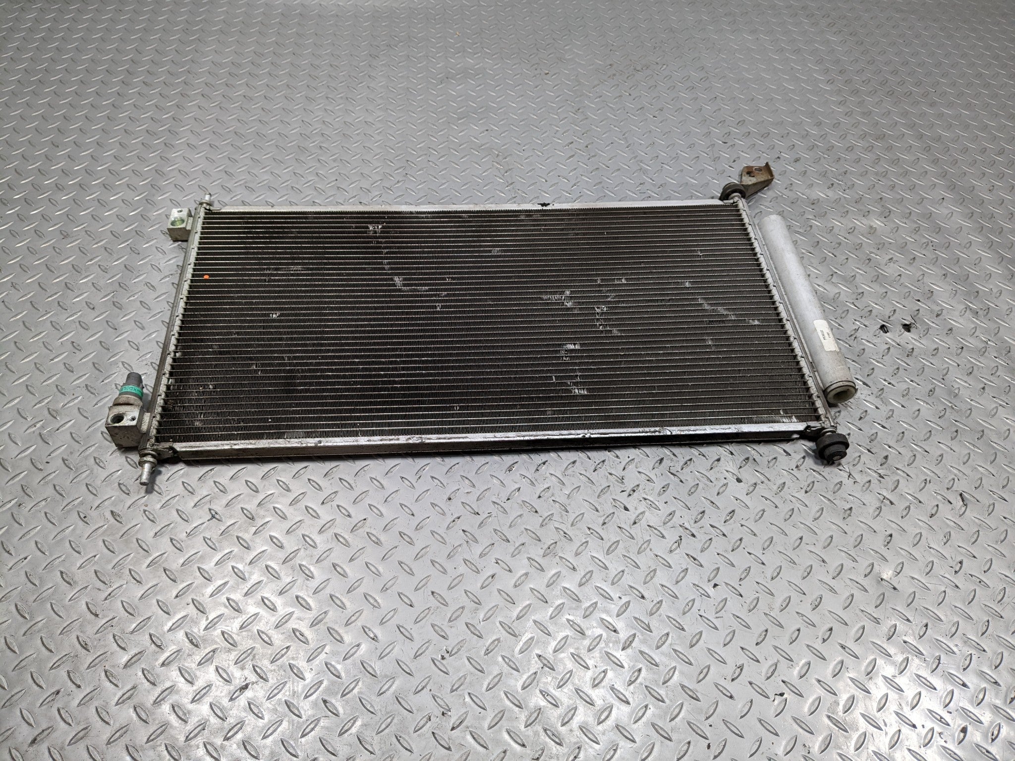 2004 - 2006 ACURA TL OEM AIR CONDITIONING CONDENSER RADIATOR ASSEMBLY