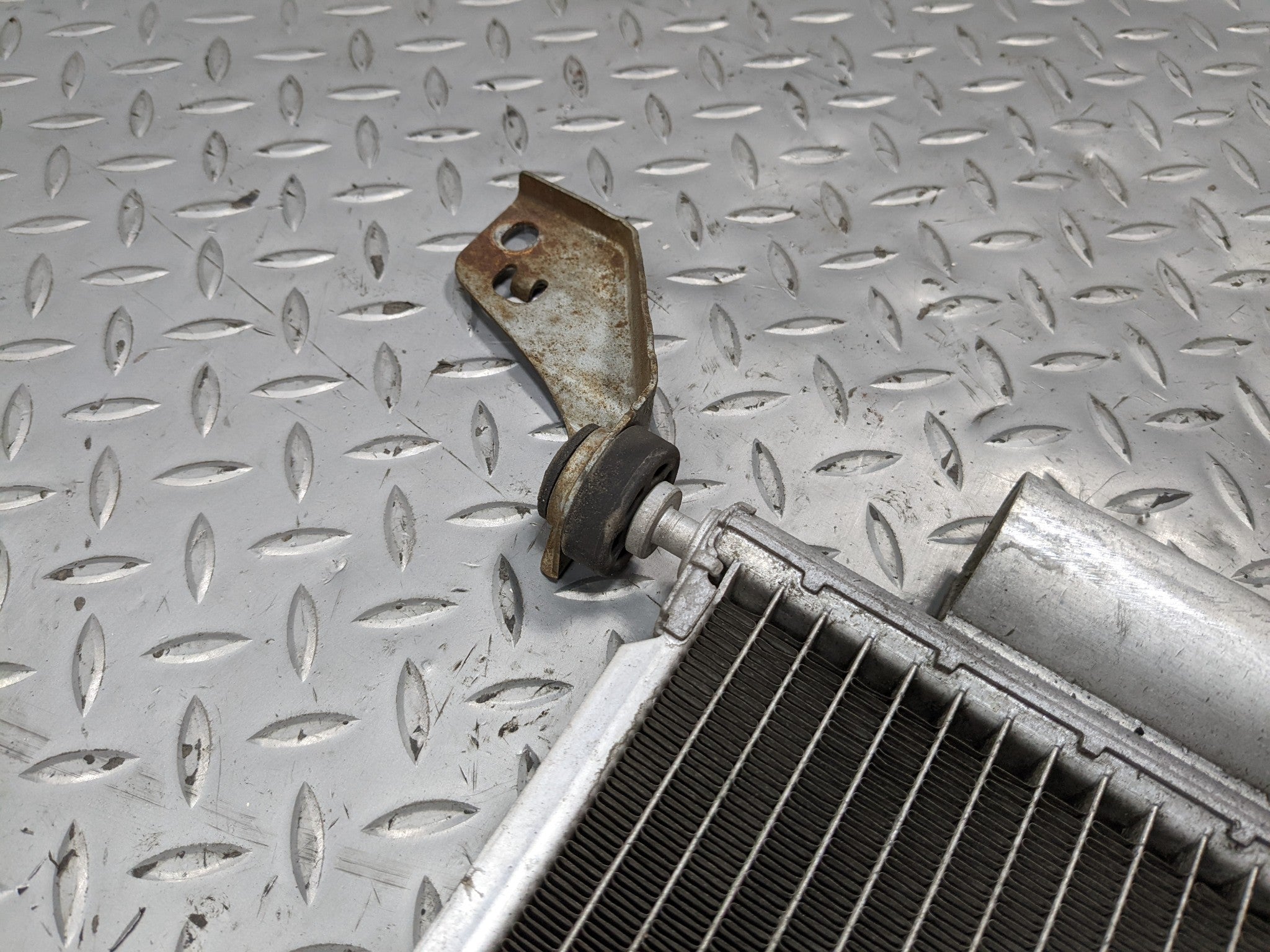 2004 - 2006 ACURA TL OEM AIR CONDITIONING CONDENSER RADIATOR ASSEMBLY
