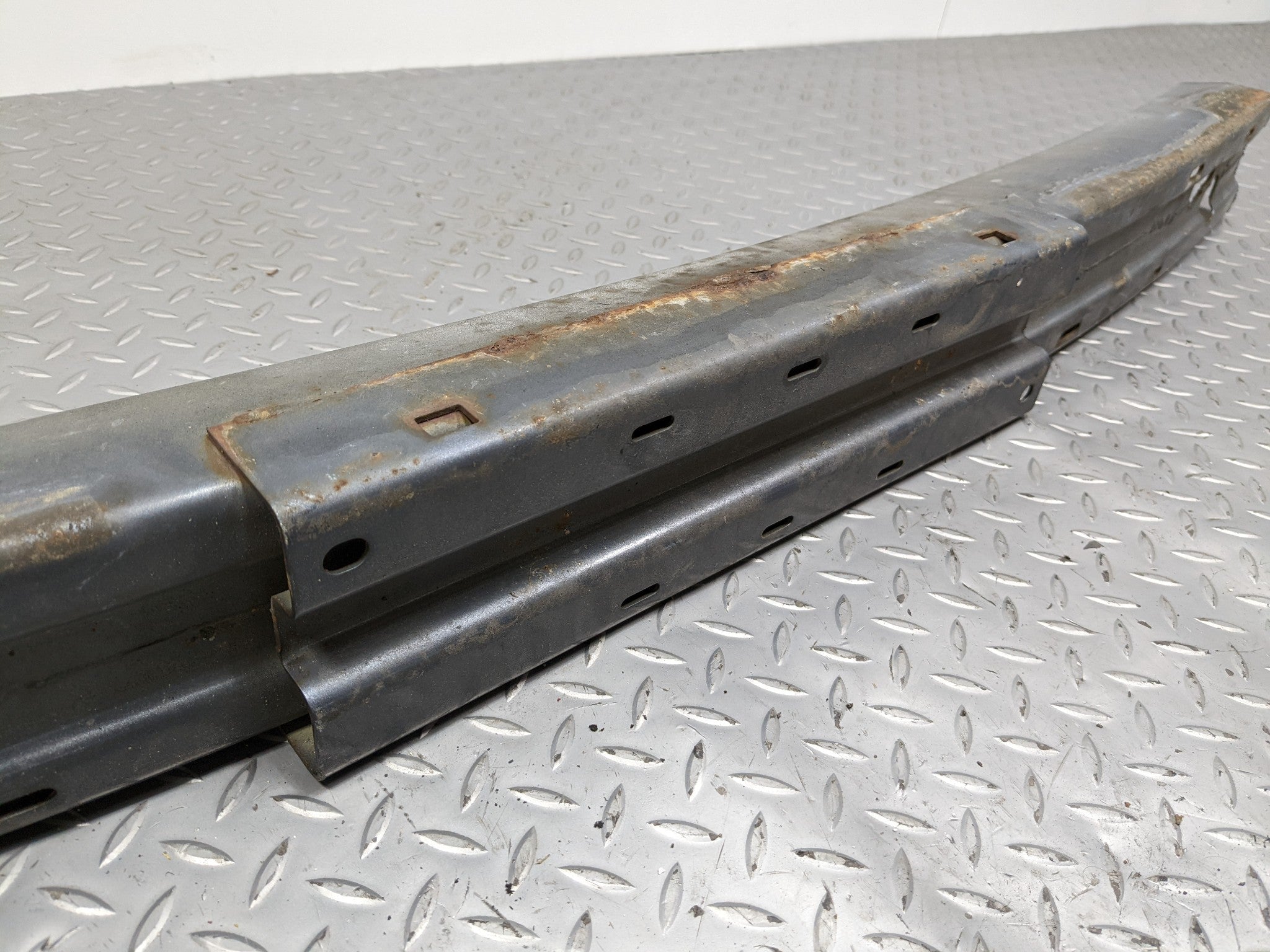 2004 - 2006 ACURA TL OEM REAR BUMPER REINFORCEMENT SUPPORT IMPACT BAR