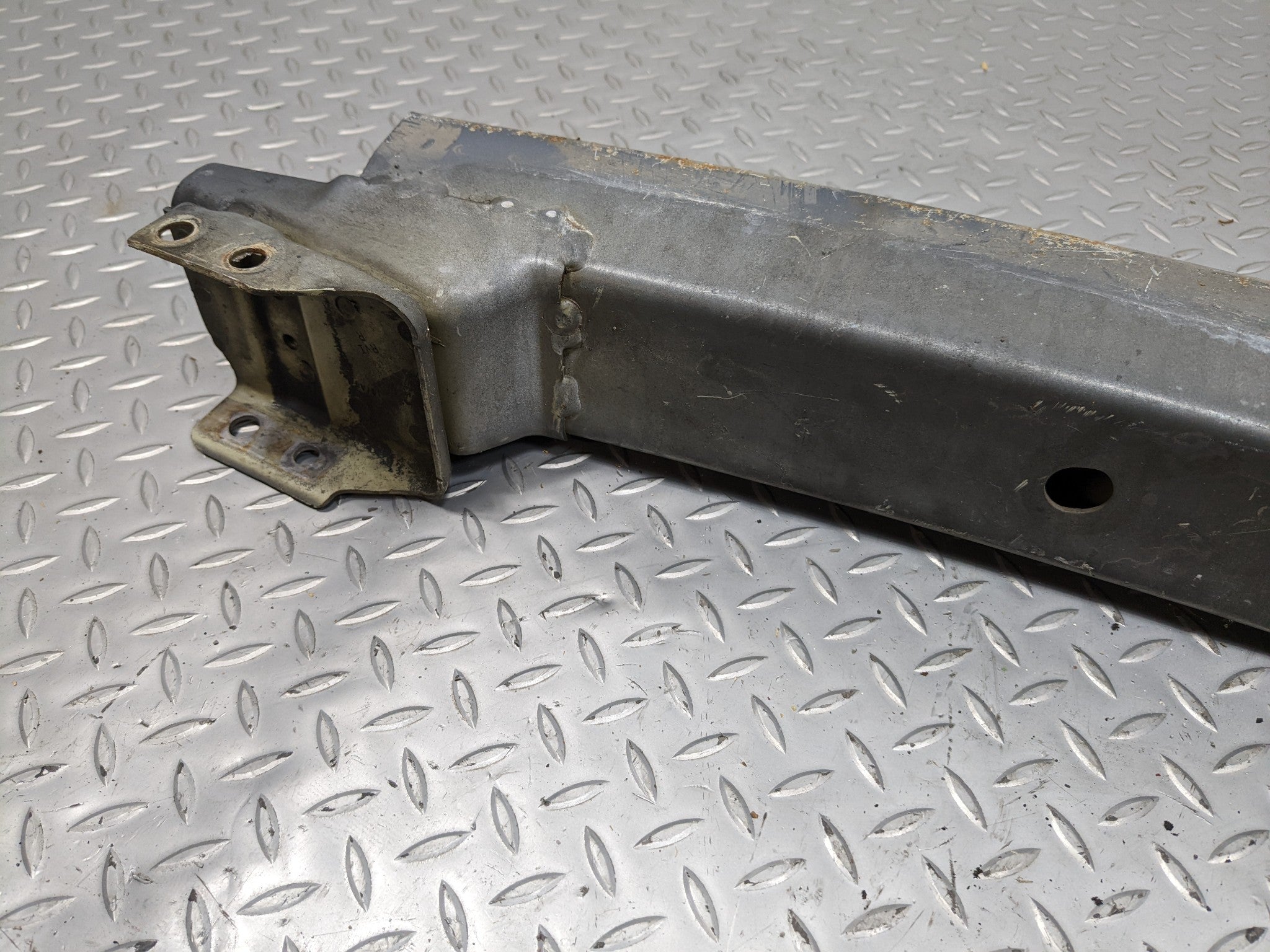 2004 - 2006 ACURA TL OEM FRONT BUMPER REINFORCEMENT SUPPORT IMPACT BAR