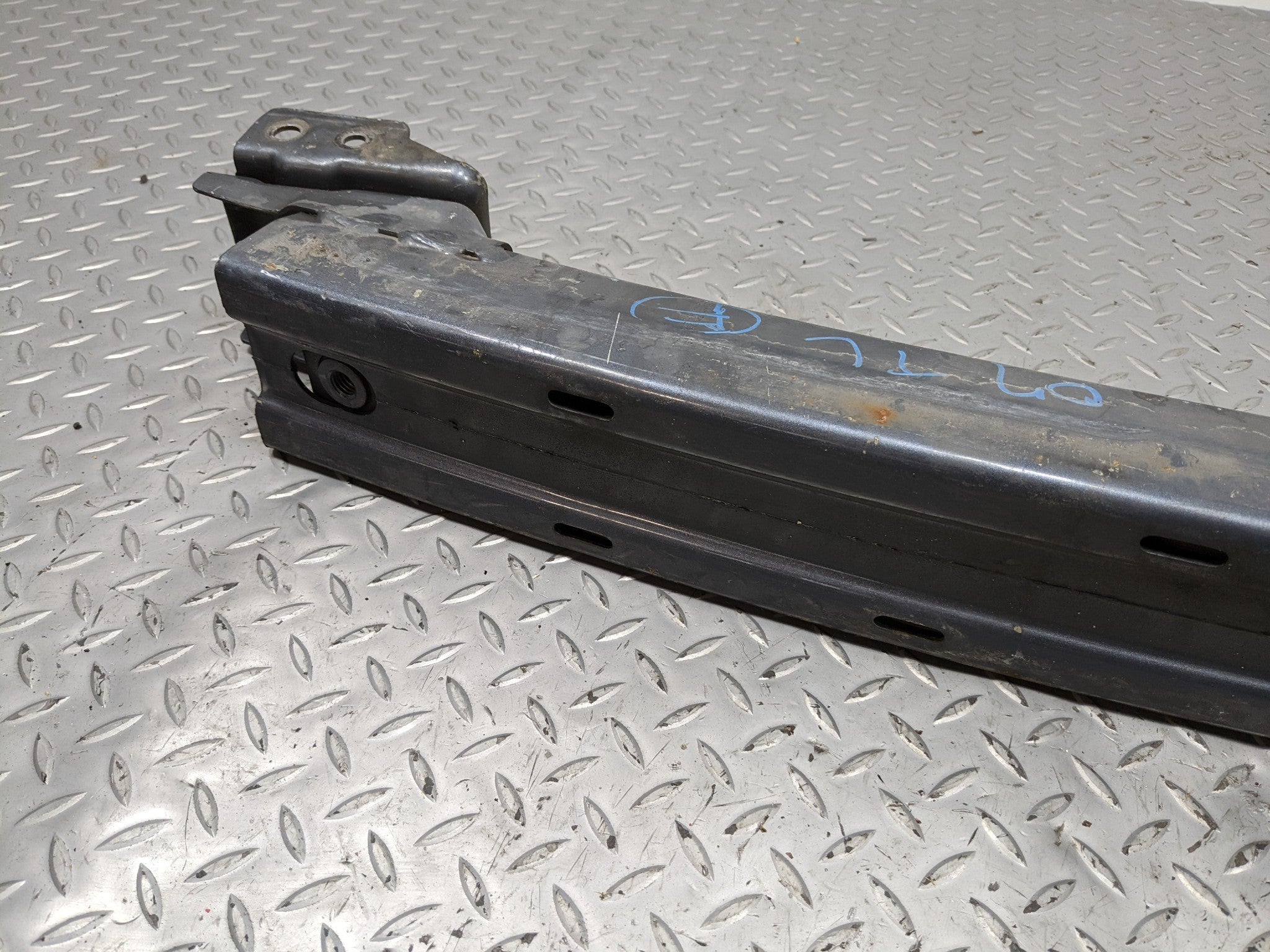 2004 - 2006 ACURA TL OEM FRONT BUMPER REINFORCEMENT SUPPORT IMPACT BAR