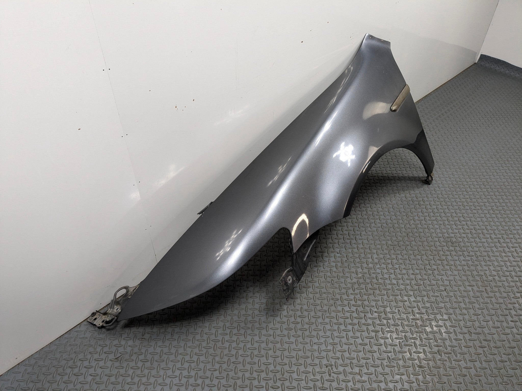 2004 - 2006 ACURA TL OEM FENDER COVER PANEL FRONT LEFT DRIVER SIDE