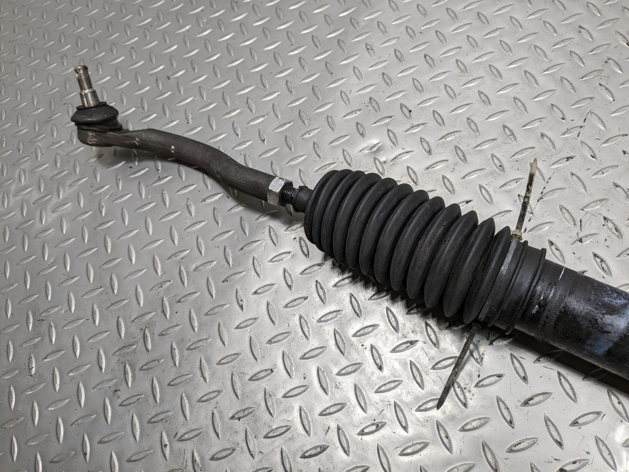 2004 - 2006 ACURA TL OEM POWER STEERING GEAR RACK AND PINION ASSEMBLY