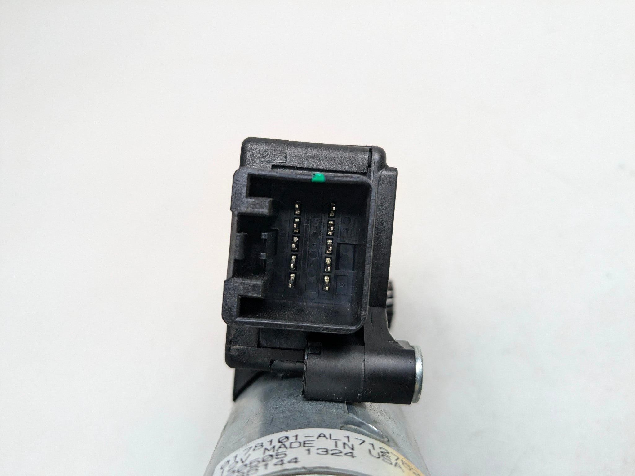 2004 - 2006 ACURA TL OEM SUN ROOF POWER MOTOR WINDOW GLASS SLIDER ASSEMBLY