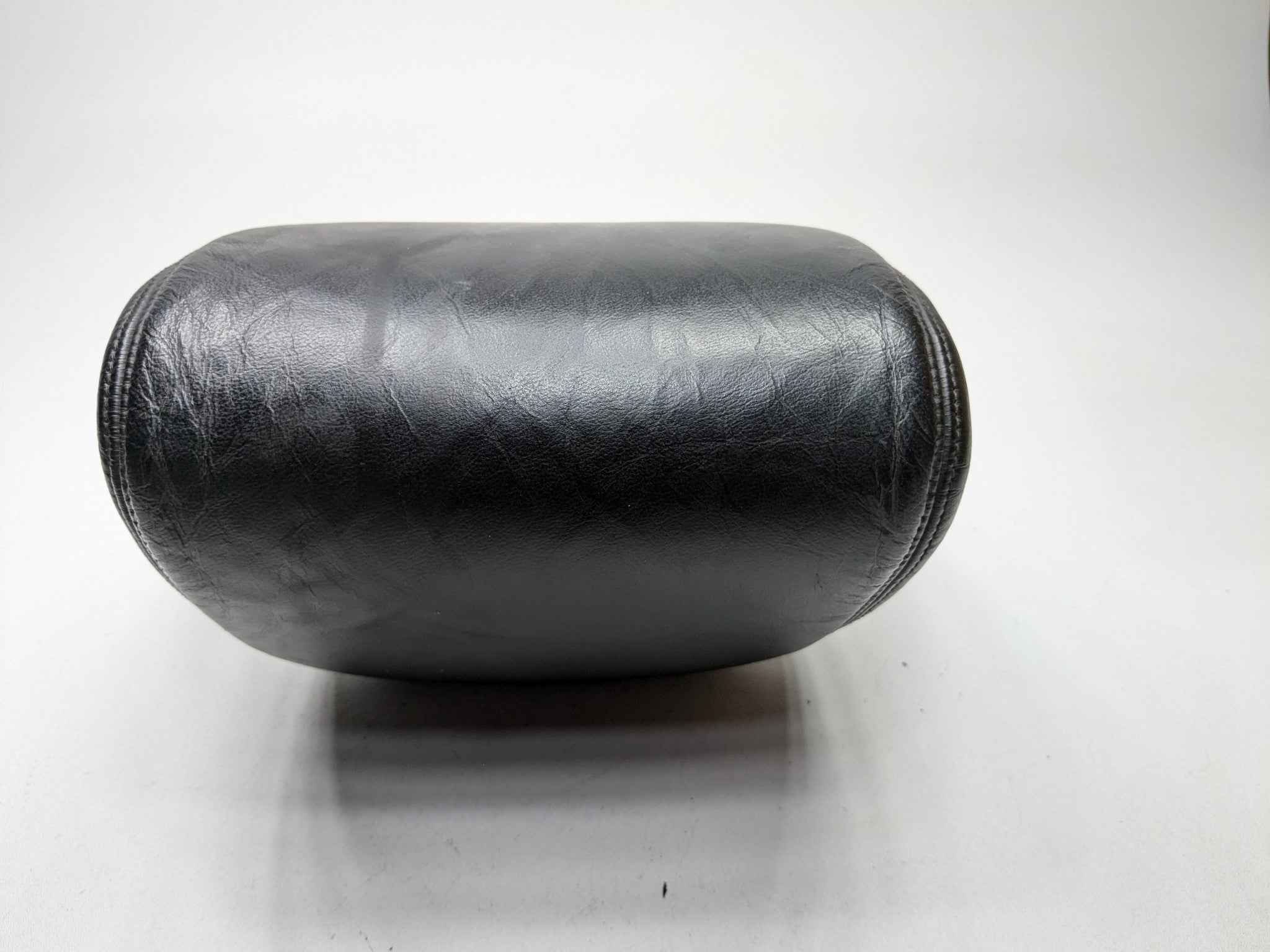2004 - 2006 ACURA TL OEM HEADREST FRONT RIGHT PASSENGER SIDE BLACK LEATHER