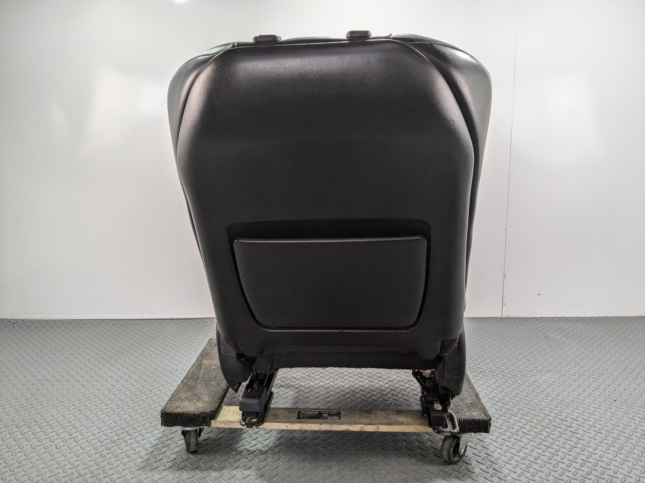 2004 - 2006 ACURA TL OEM DRIVER SIDE SEAT ASSEMBLY LEATHER BLACK FRONT LEFT