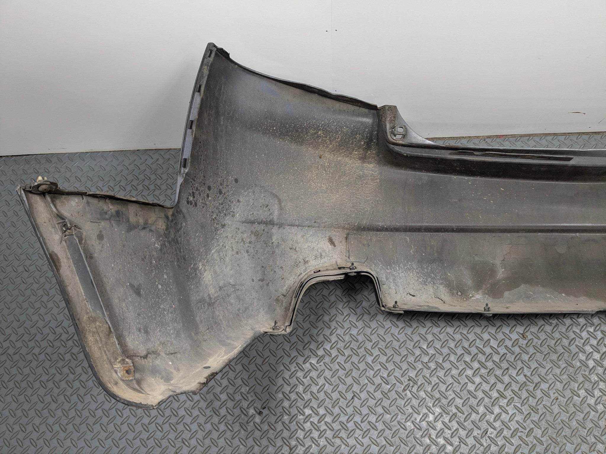 2004 - 2006 ACURA TL OEM REAR BUMPER LOWER COVER PANEL ANTHRACITE METALLIC