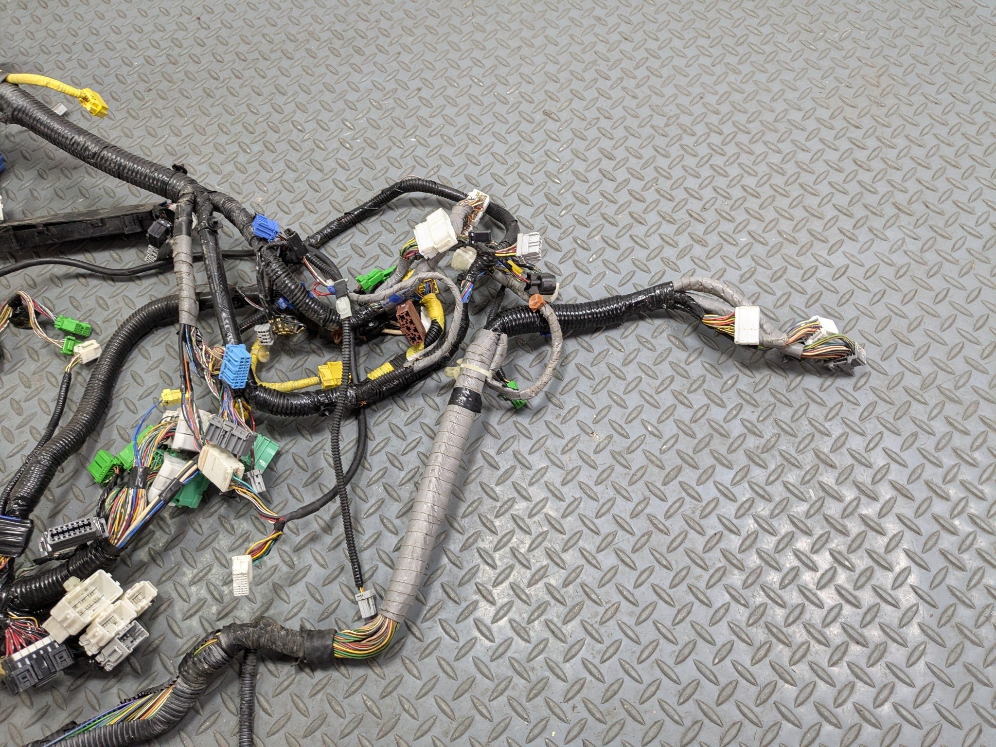 2004 - 2006 ACURA TL OEM BODY WIRE HARNESS CABLE AND CONNECTOR