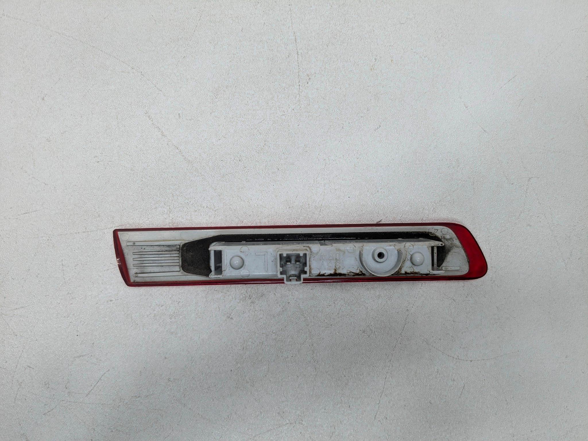 2004 - 2006 ACURA TL OEM REAR MARKER REFLECTOR LIGHT LAMP LEFT DRIVER SIDE