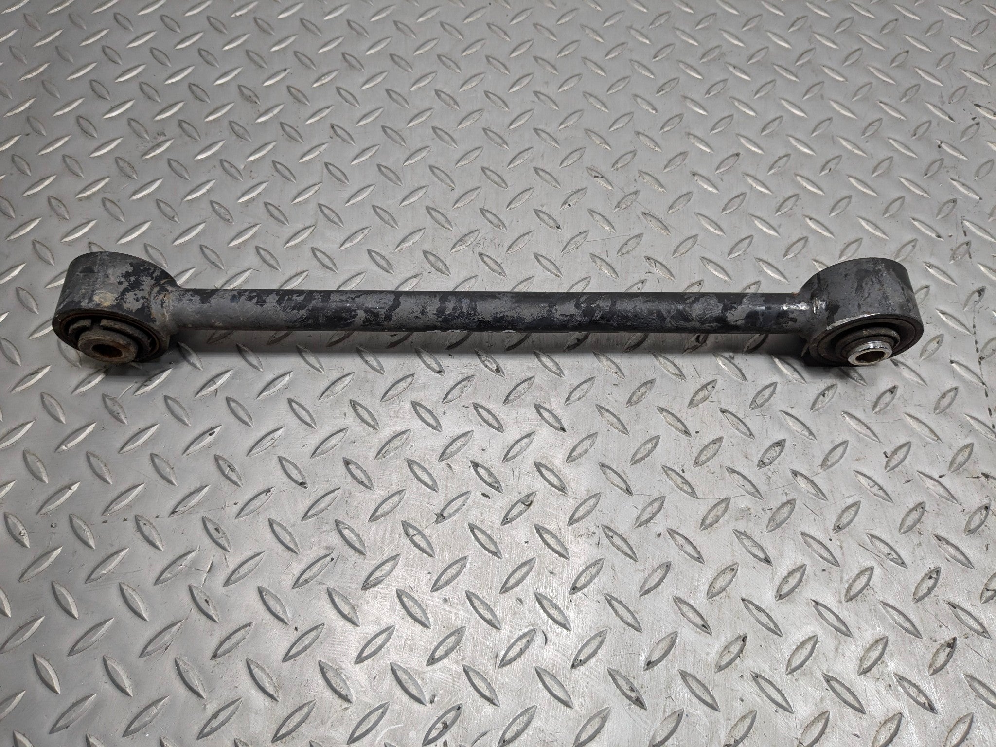 2004 - 2006 ACURA TL OEM BACKWARD LOWER CONTROL ARM REAR LEFT DRIVER SIDE