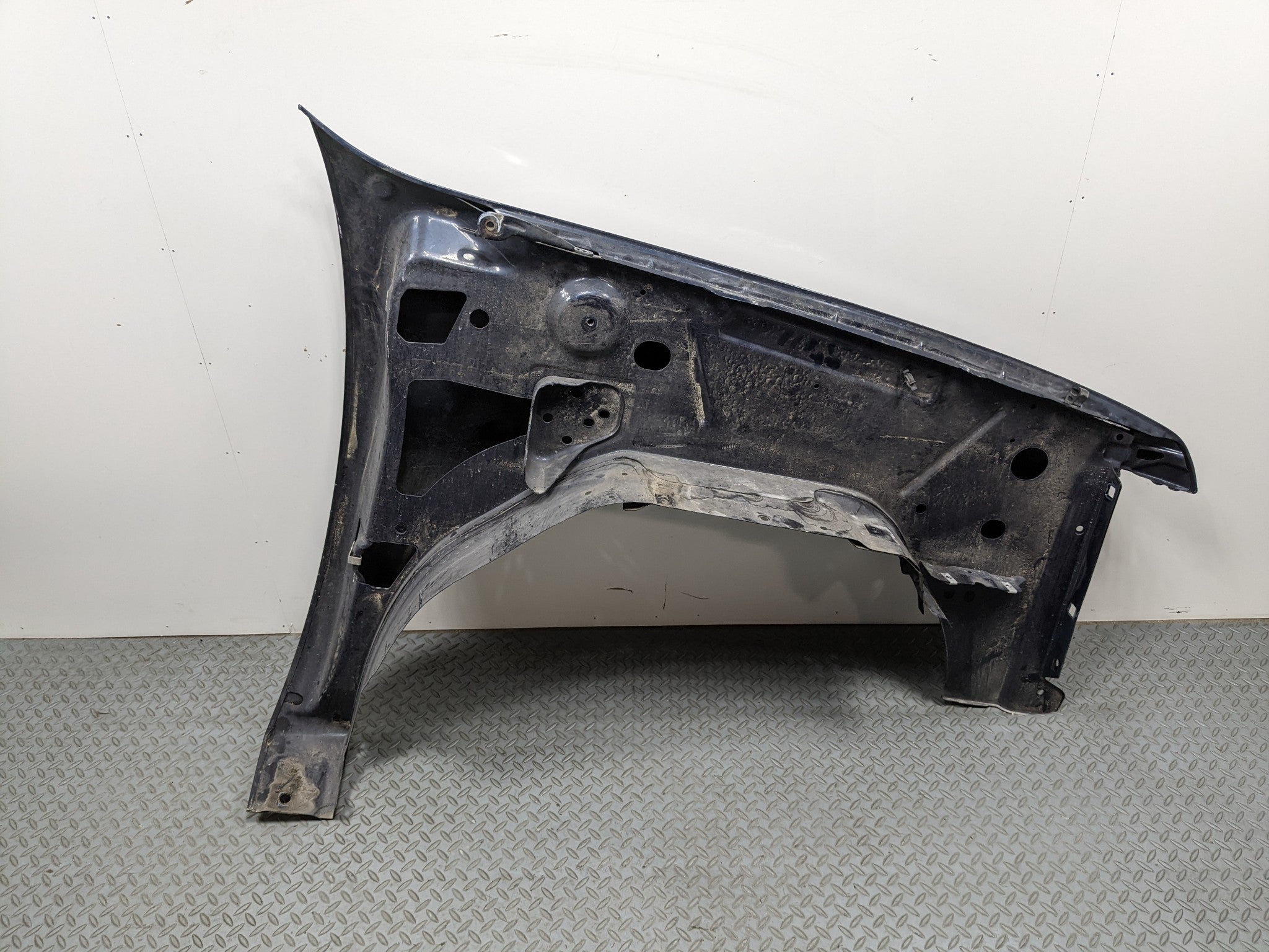 07 - 09 CHEVROLET TAHOE OEM FENDER COVER PANEL LEFT SIDE BERMUDA BLUE METALLIC