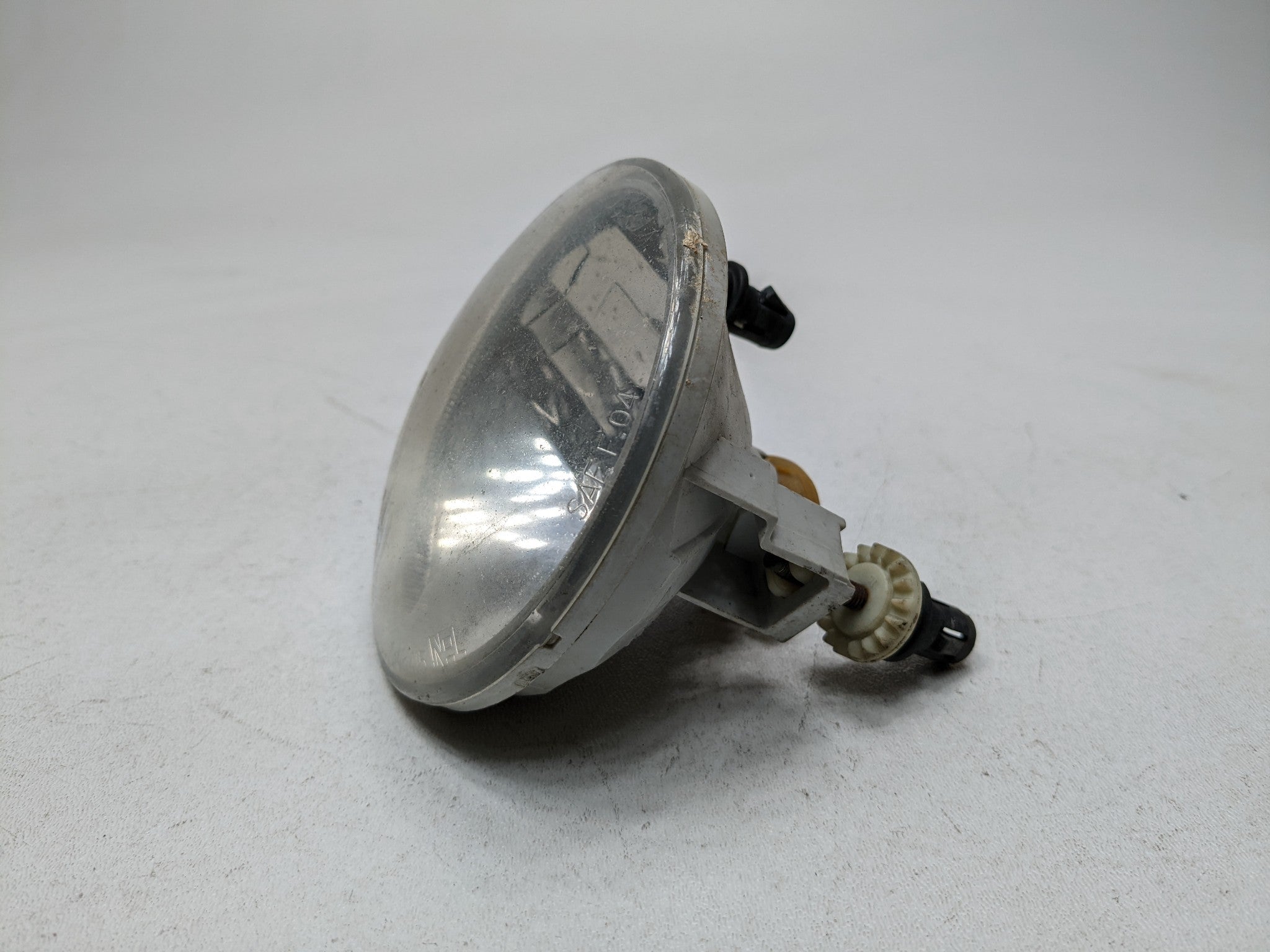 2008 - 2012 FORD ESCAPE OEM BUMPER MOUNTED FOG LIGHT FRONT RIGHT