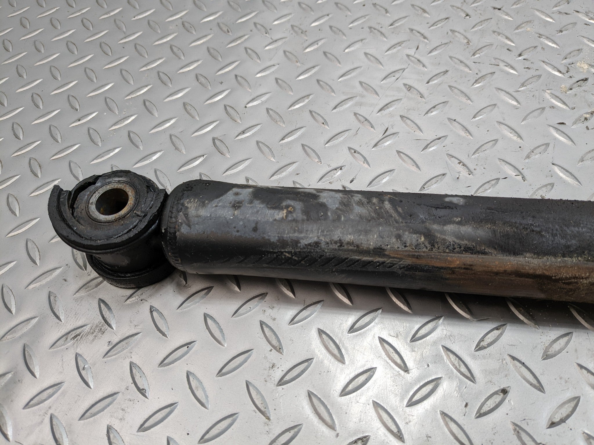 2008 - 2012 FORD ESCAPE OEM STRUT SHOCK ABSORBER REAR LEFT DRIVER SIDE