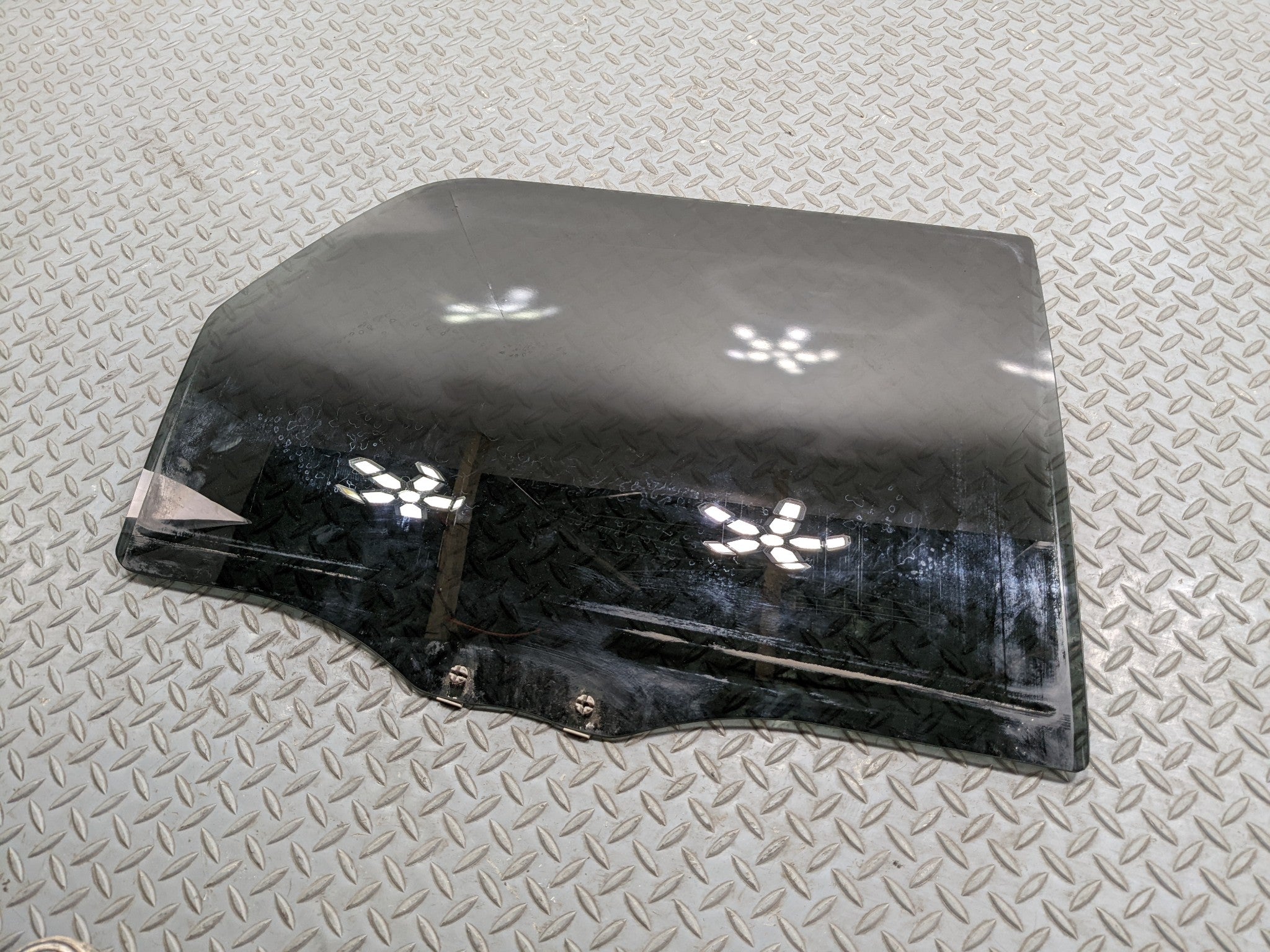 2008 - 2012 FORD ESCAPE OEM DOOR WINDOW GLASS REAR RIGHT PASSENGER SIDE