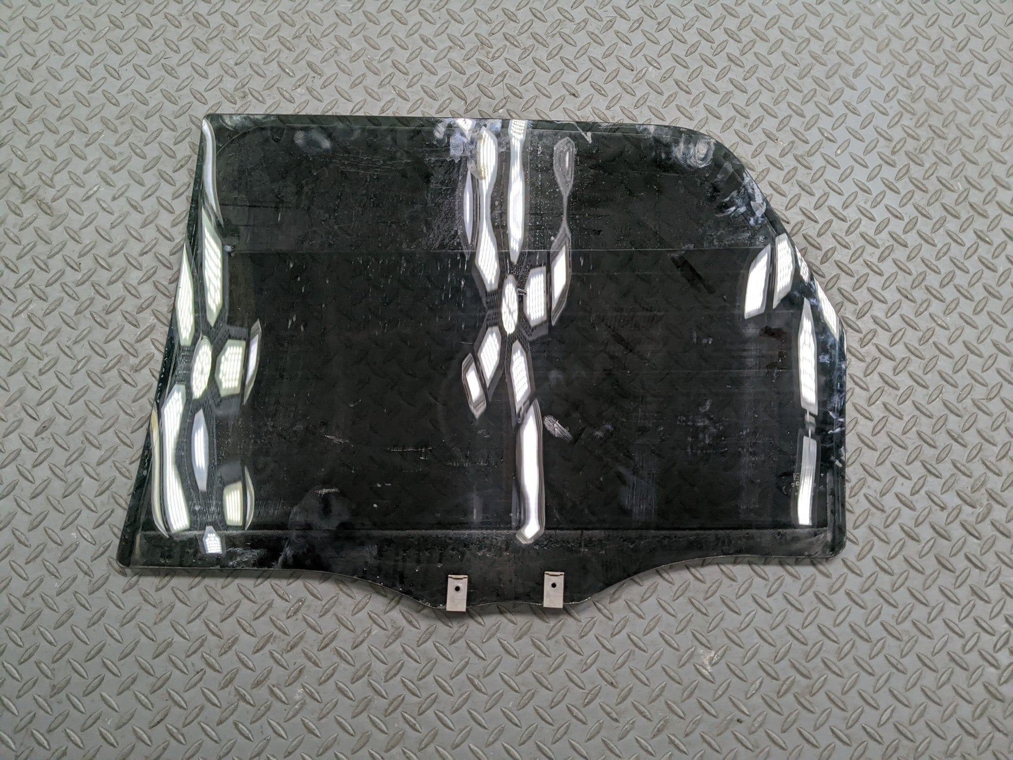 2008 - 2012 FORD ESCAPE OEM DOOR WINDOW GLASS REAR RIGHT PASSENGER SIDE