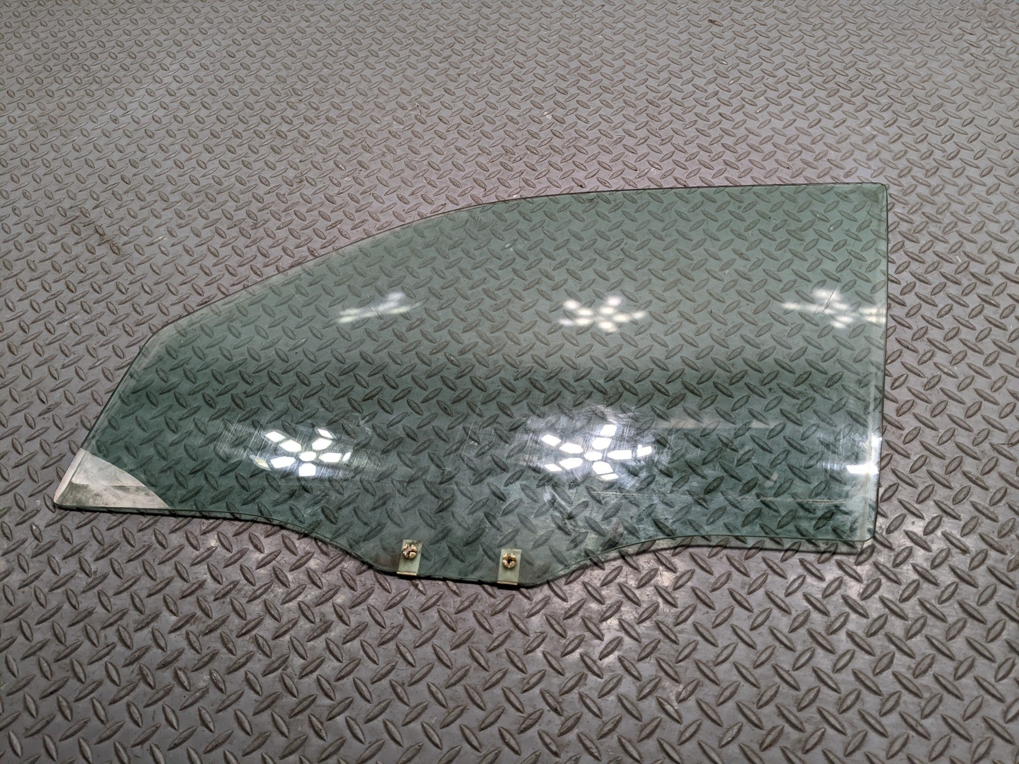 2008 - 2012 FORD ESCAPE OEM DOOR WINDOW GLASS FRONT LEFT DRIVER SIDE