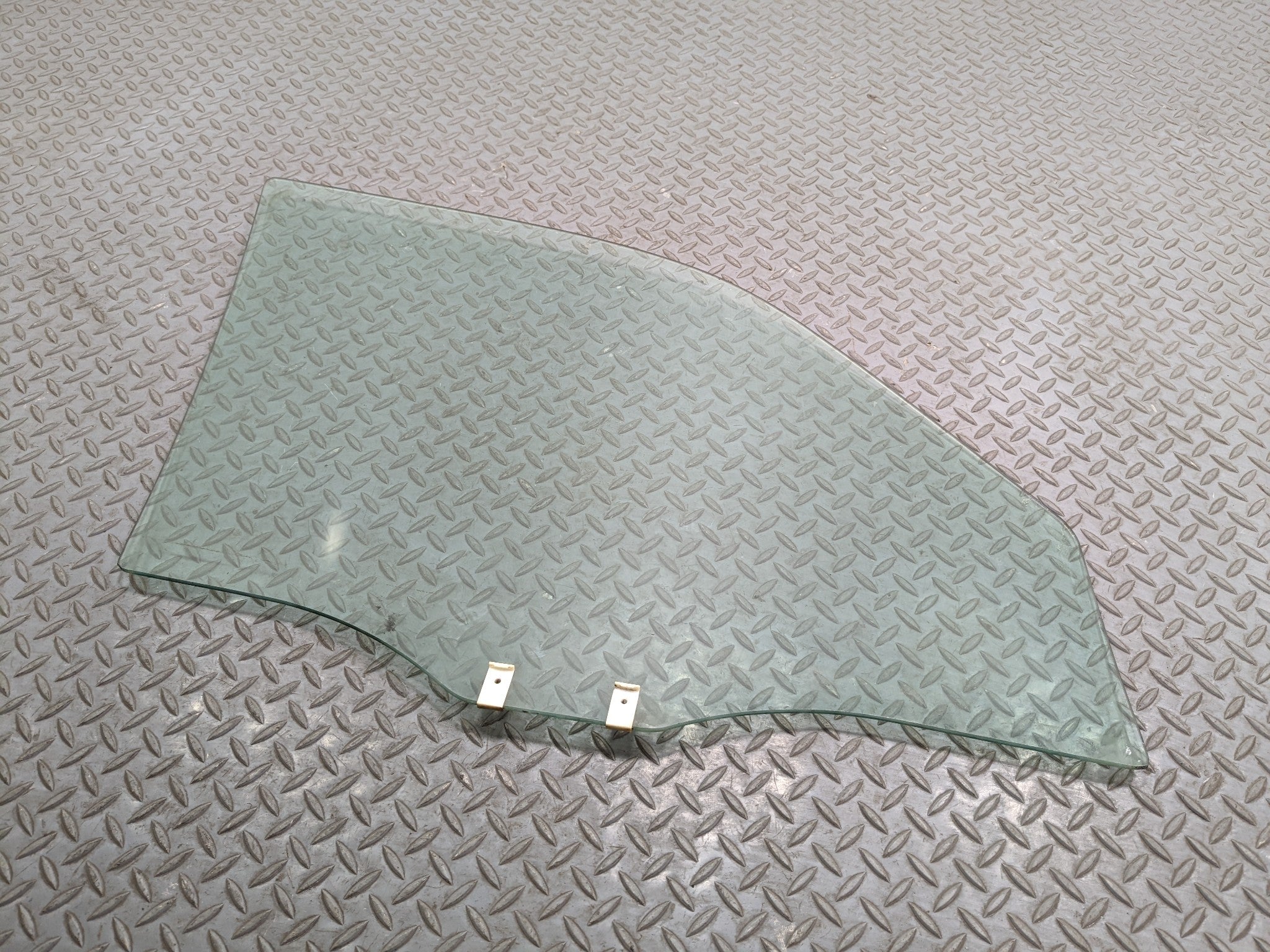 2008 - 2012 FORD ESCAPE OEM DOOR WINDOW GLASS FRONT LEFT DRIVER SIDE