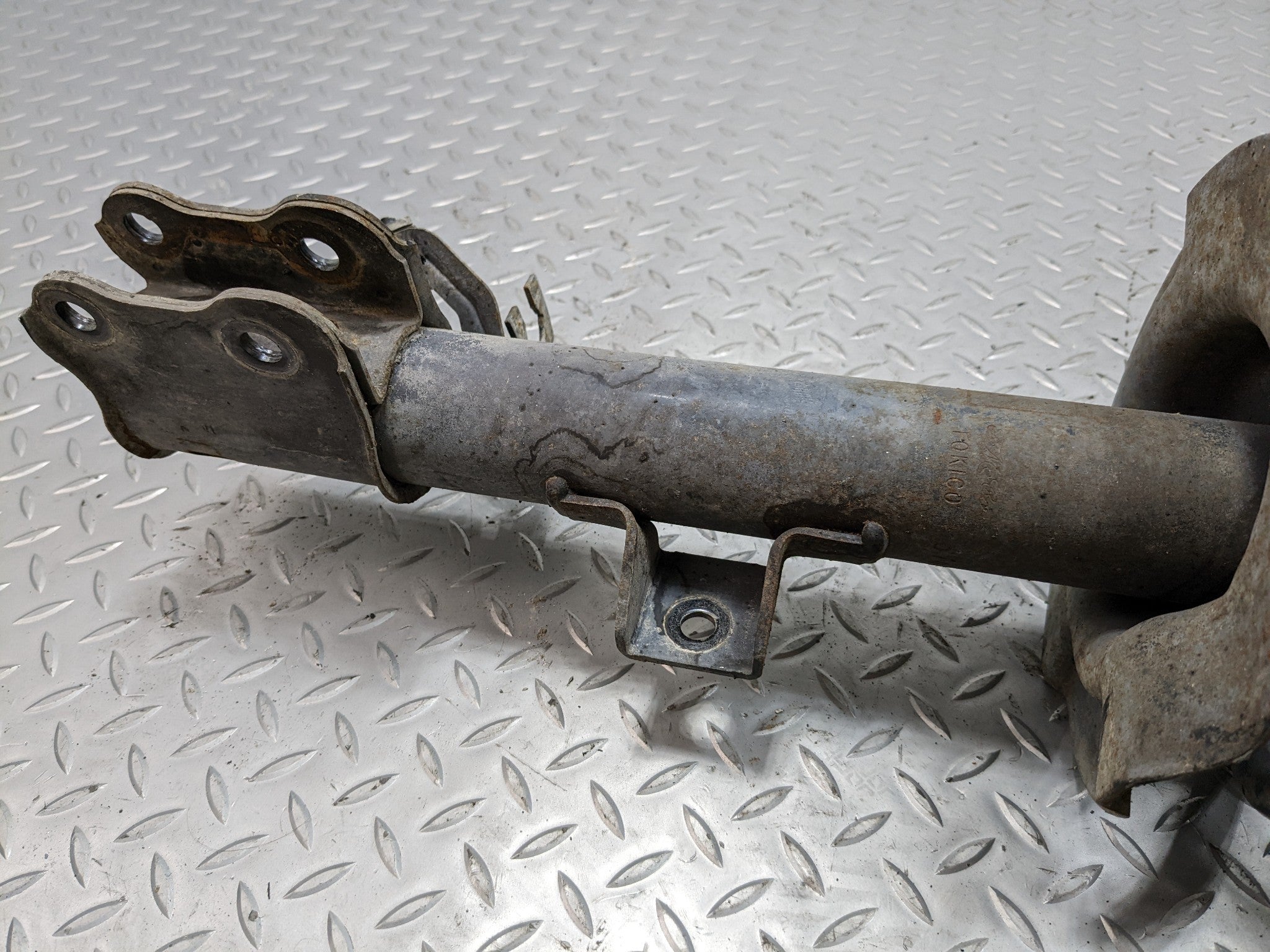 2008 - 2012 FORD ESCAPE OEM STRUT SHOCK ABSORBER FRONT LEFT DRIVER SIDE