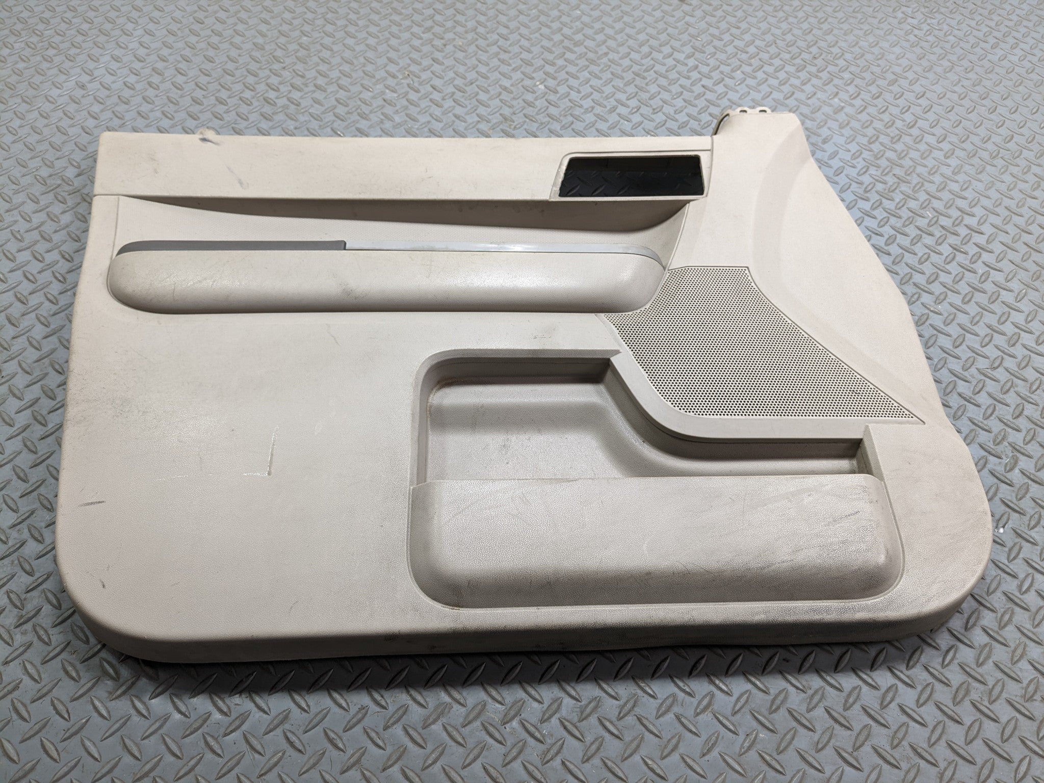 2008 - 2012 FORD ESCAPE OEM INTERIOR DOOR TRIM PANEL FRONT LEFT DRIVER SIDE