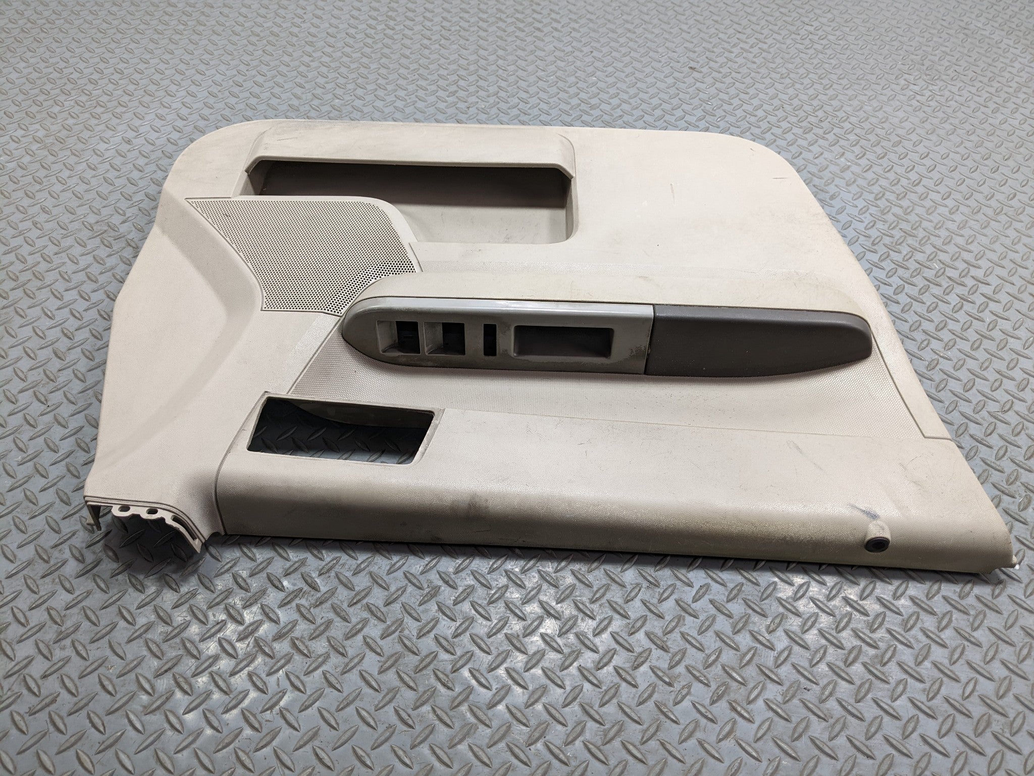 2008 - 2012 FORD ESCAPE OEM INTERIOR DOOR TRIM PANEL FRONT LEFT DRIVER SIDE