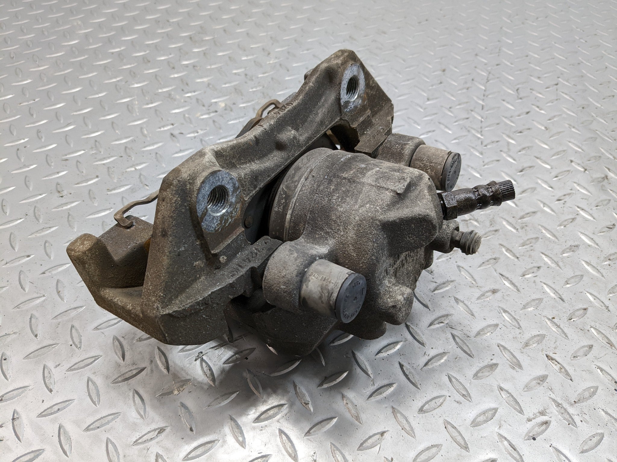 2008 - 2012 FORD ESCAPE OEM BRAKE CALIPER FRONT LEFT DRIVER SIDE