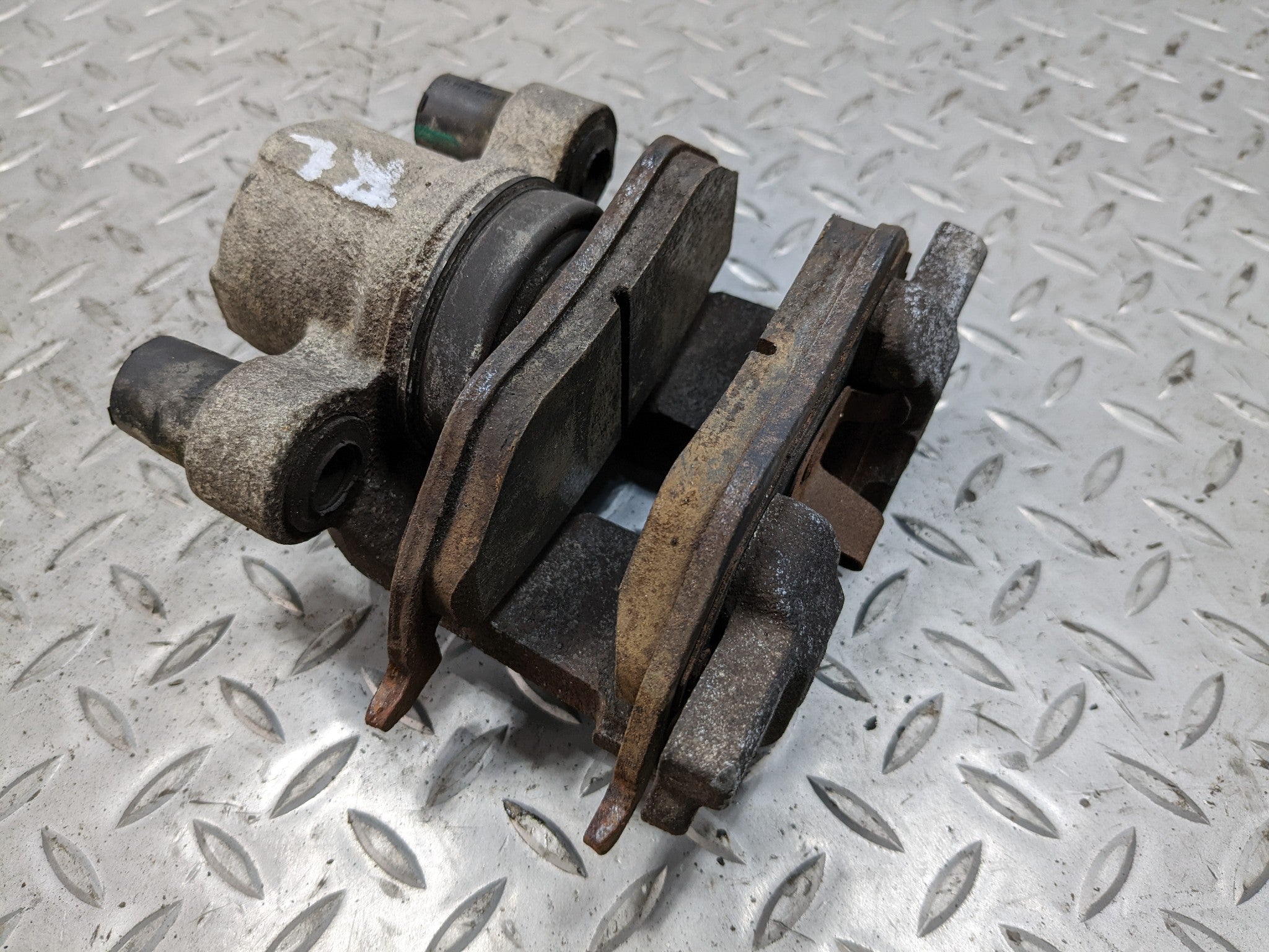2008 - 2012 FORD ESCAPE OEM BRAKE CALIPER REAR LEFT DRIVER SIDE