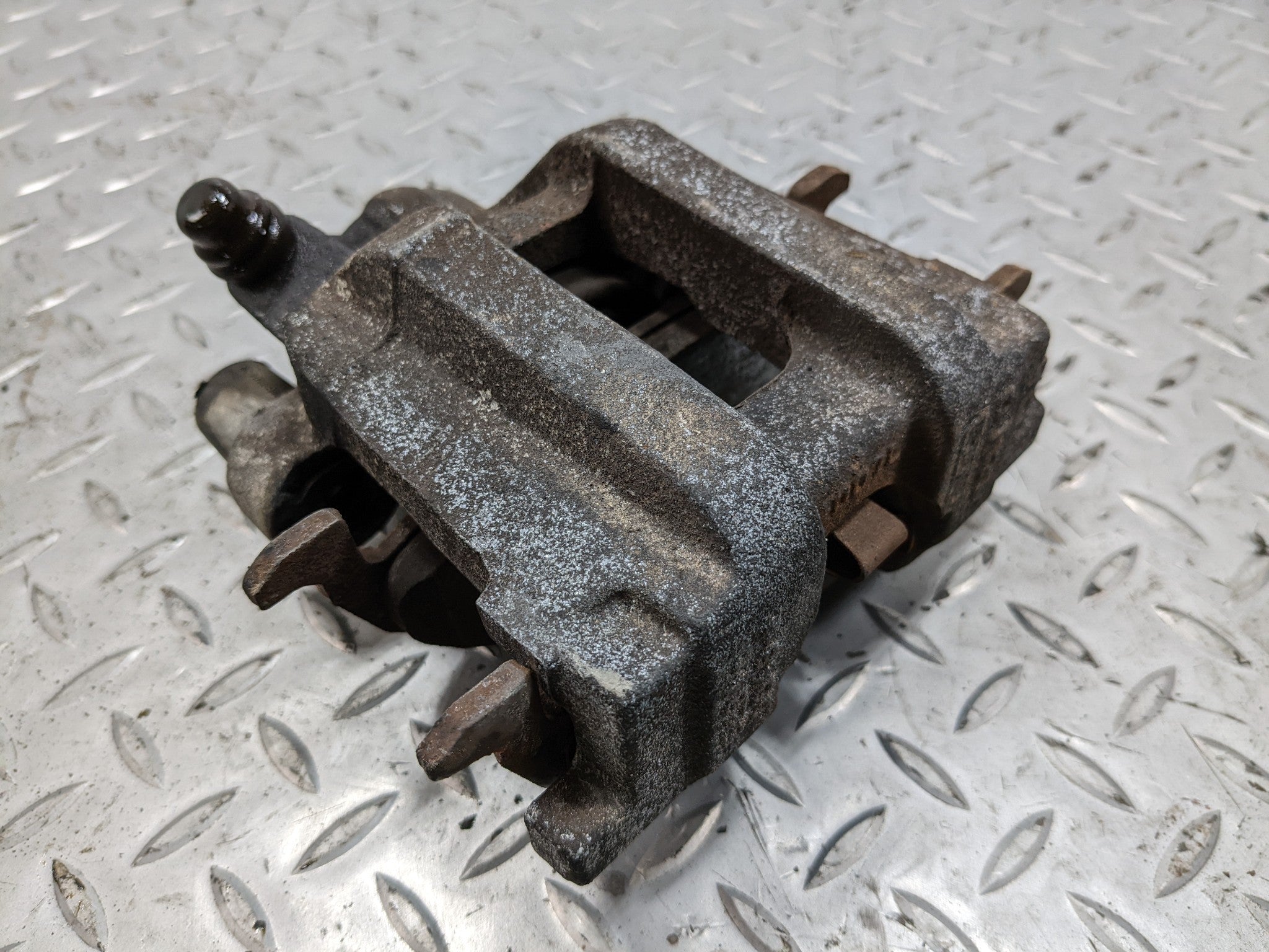 2008 - 2012 FORD ESCAPE OEM BRAKE CALIPER REAR LEFT DRIVER SIDE