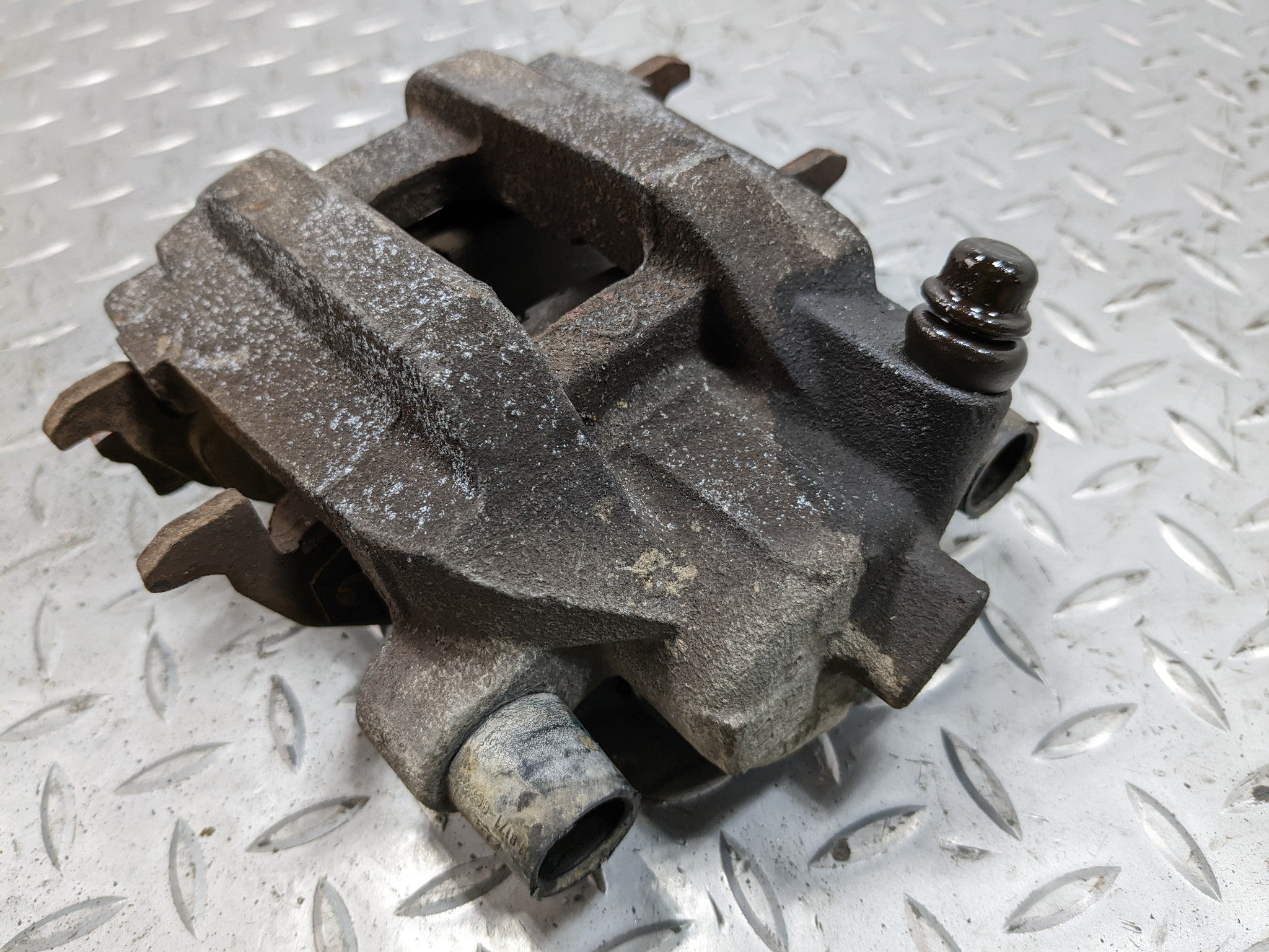 2008 - 2012 FORD ESCAPE OEM BRAKE CALIPER REAR LEFT DRIVER SIDE