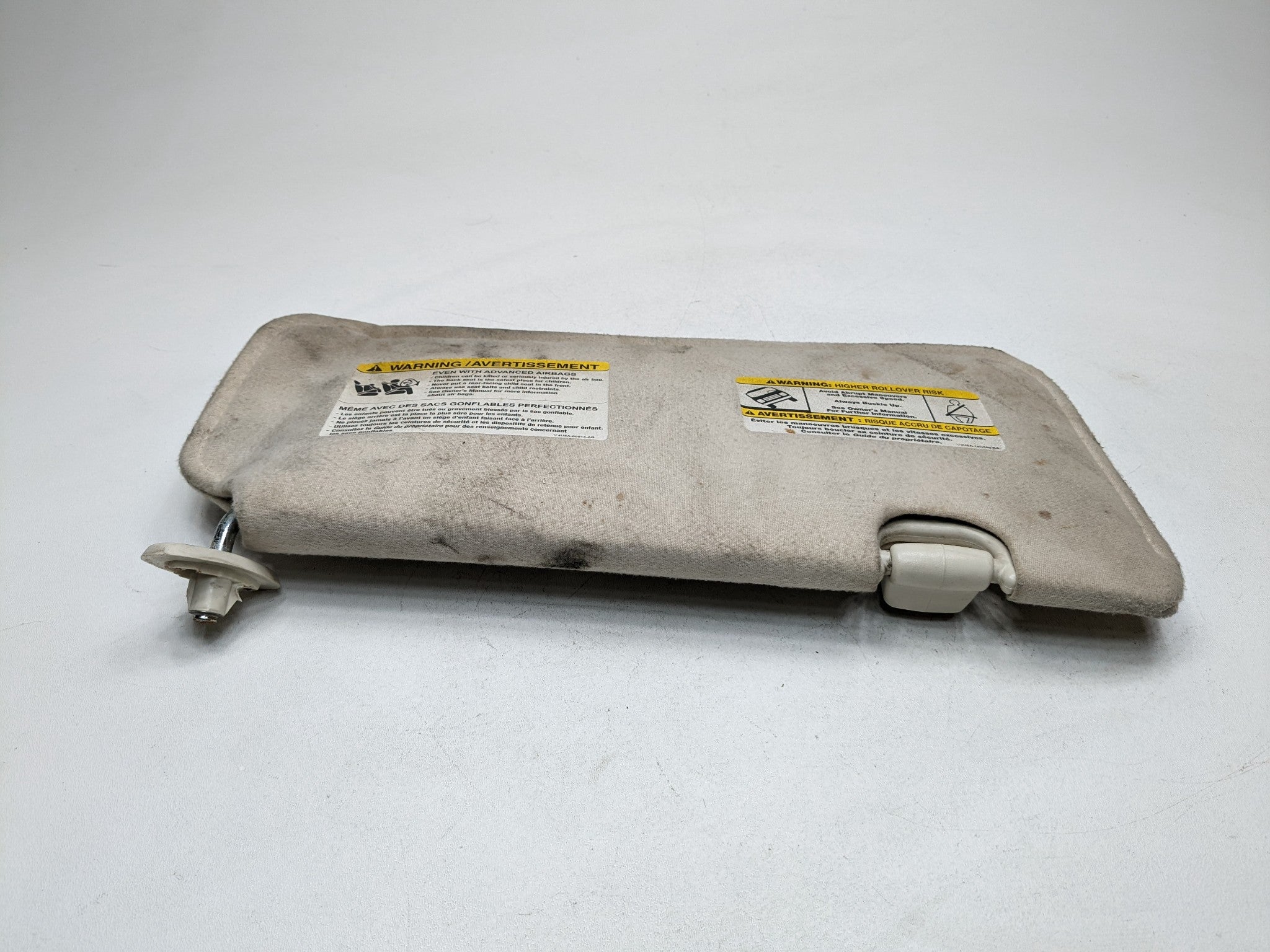 2008 - 2012 FORD ESCAPE OEM SUN VISOR UPPER ROOF FRONT LEFT DRIVER SIDE
