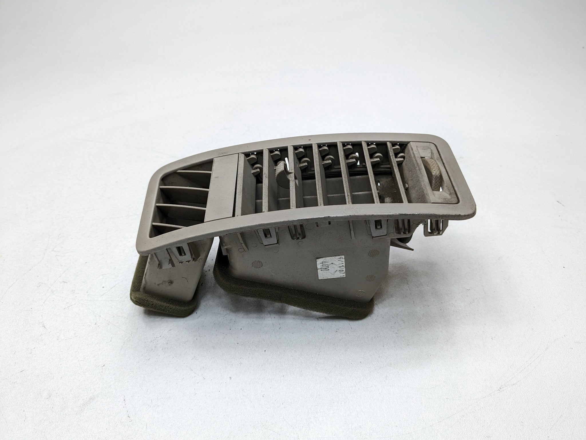 2008 - 2012 FORD ESCAPE OEM AC HEATER AIR VENT GRILLE ASSEMBLY FRONT LEFT SIDE