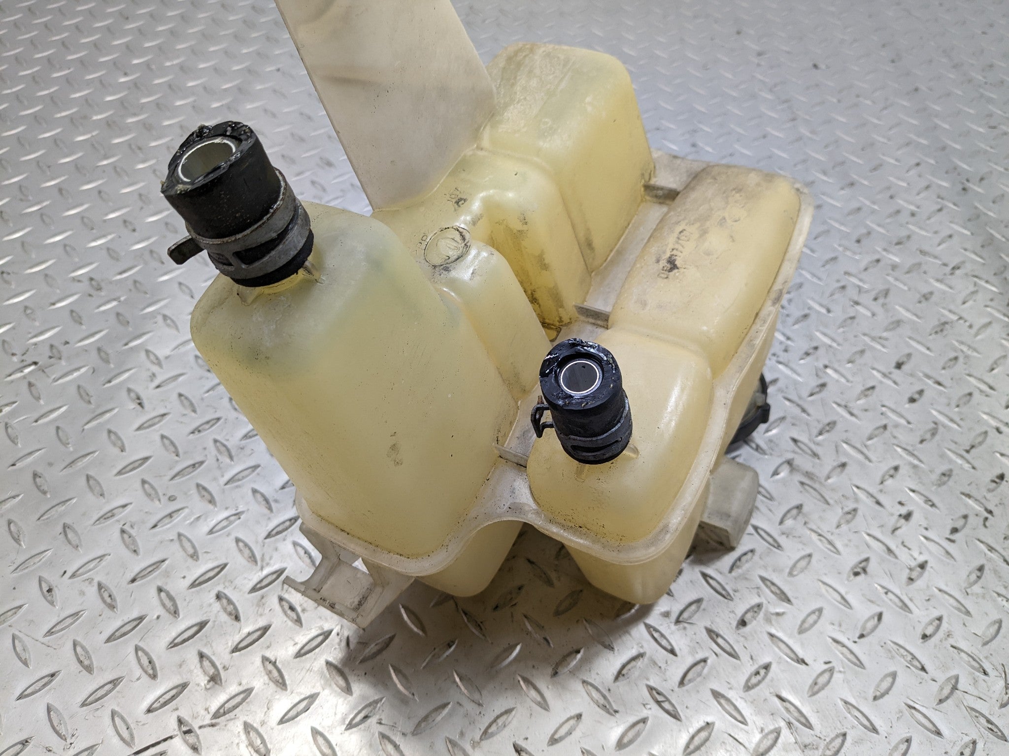 2008 - 2012 FORD ESCAPE OEM COOLANT RECOVERY RESERVOIR BOTTLE TANK 2.3L