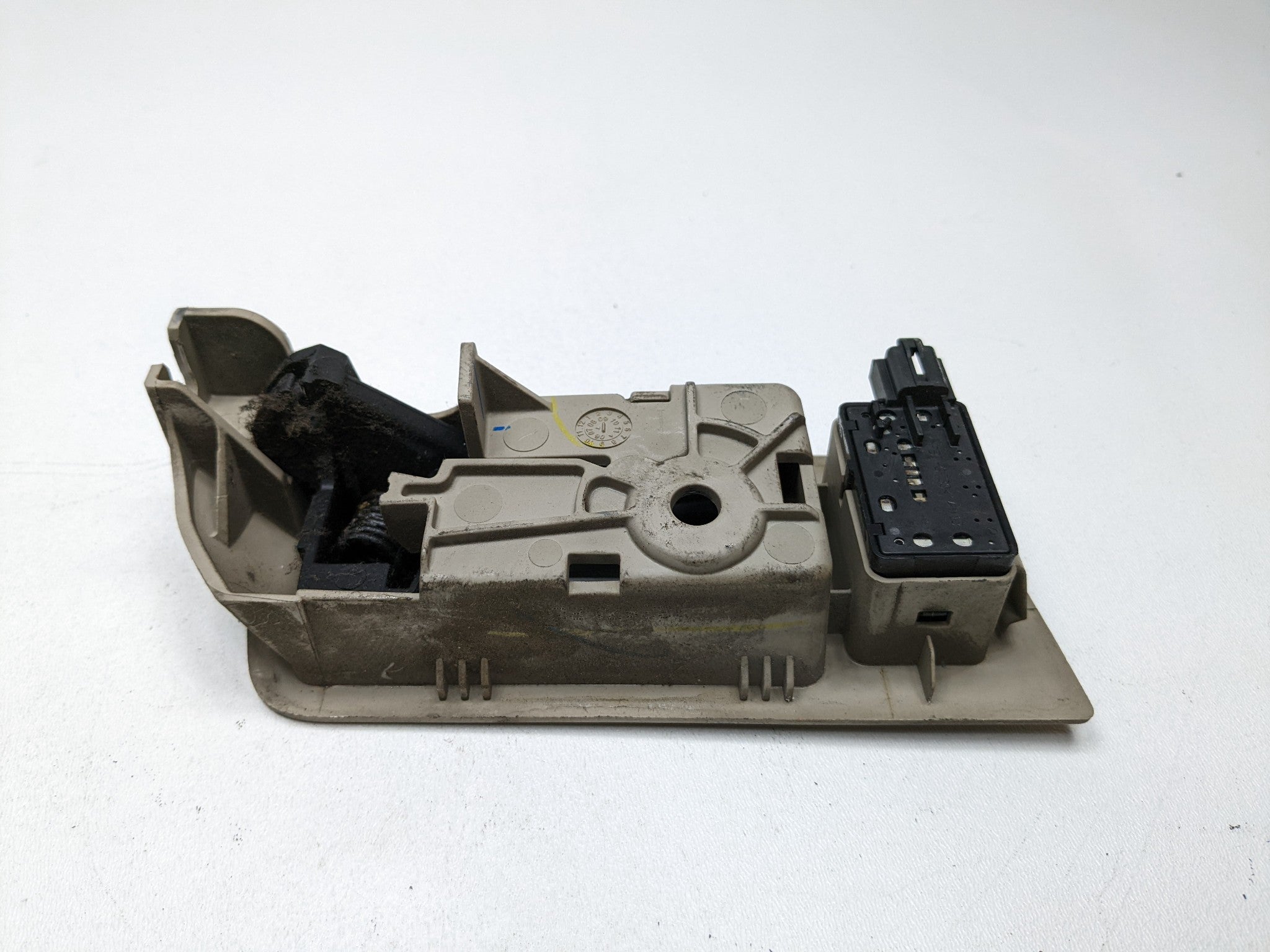 2008 - 2012 FORD ESCAPE OEM INTERIOR DOOR HANDEL FRONT LEFT DRIVER SIDE