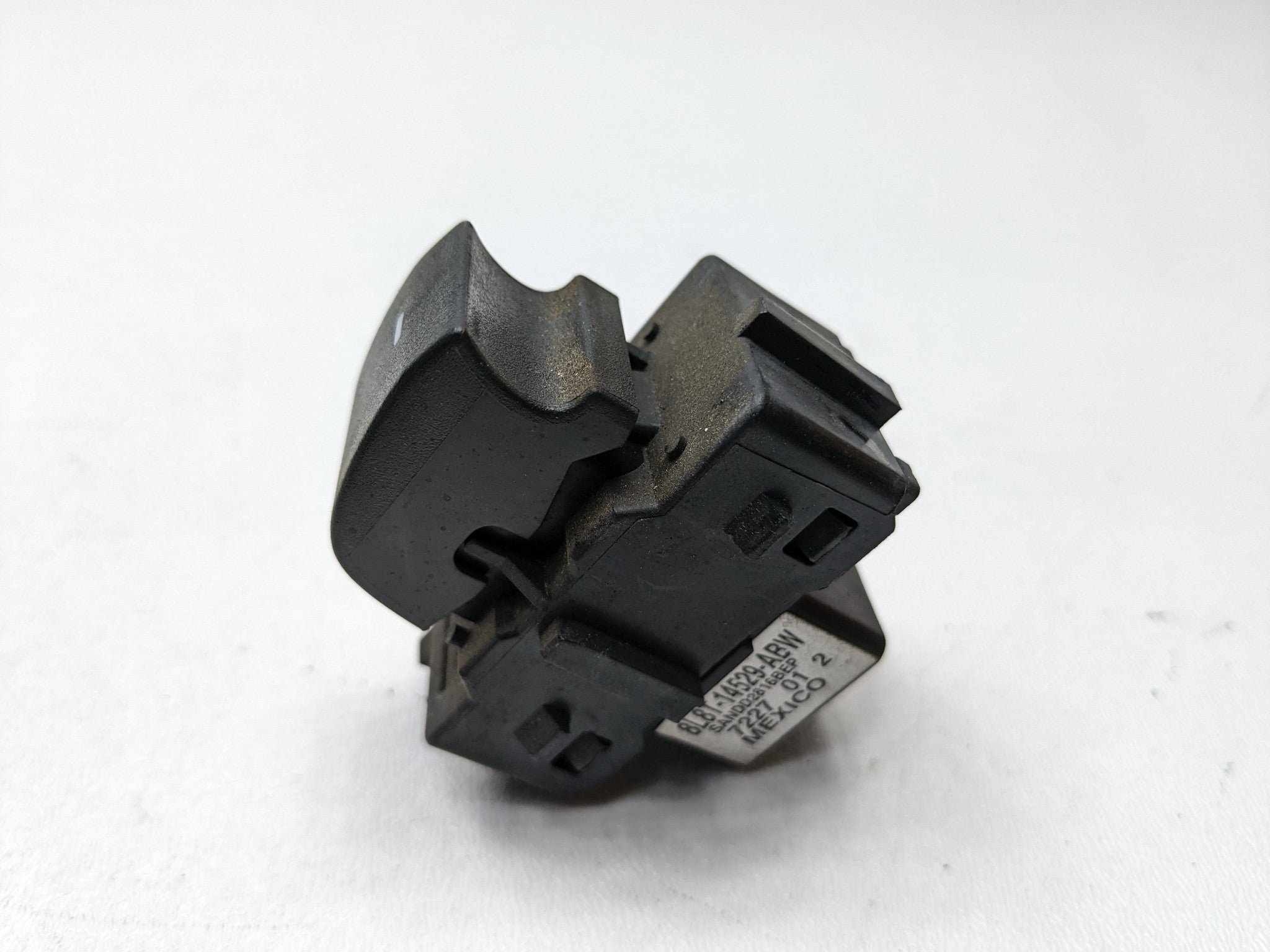 2008 - 2012 FORD ESCAPE OEM DOOR WINDOW CONTROL SWITCH REAR RIGHT PASSENGER SIDE