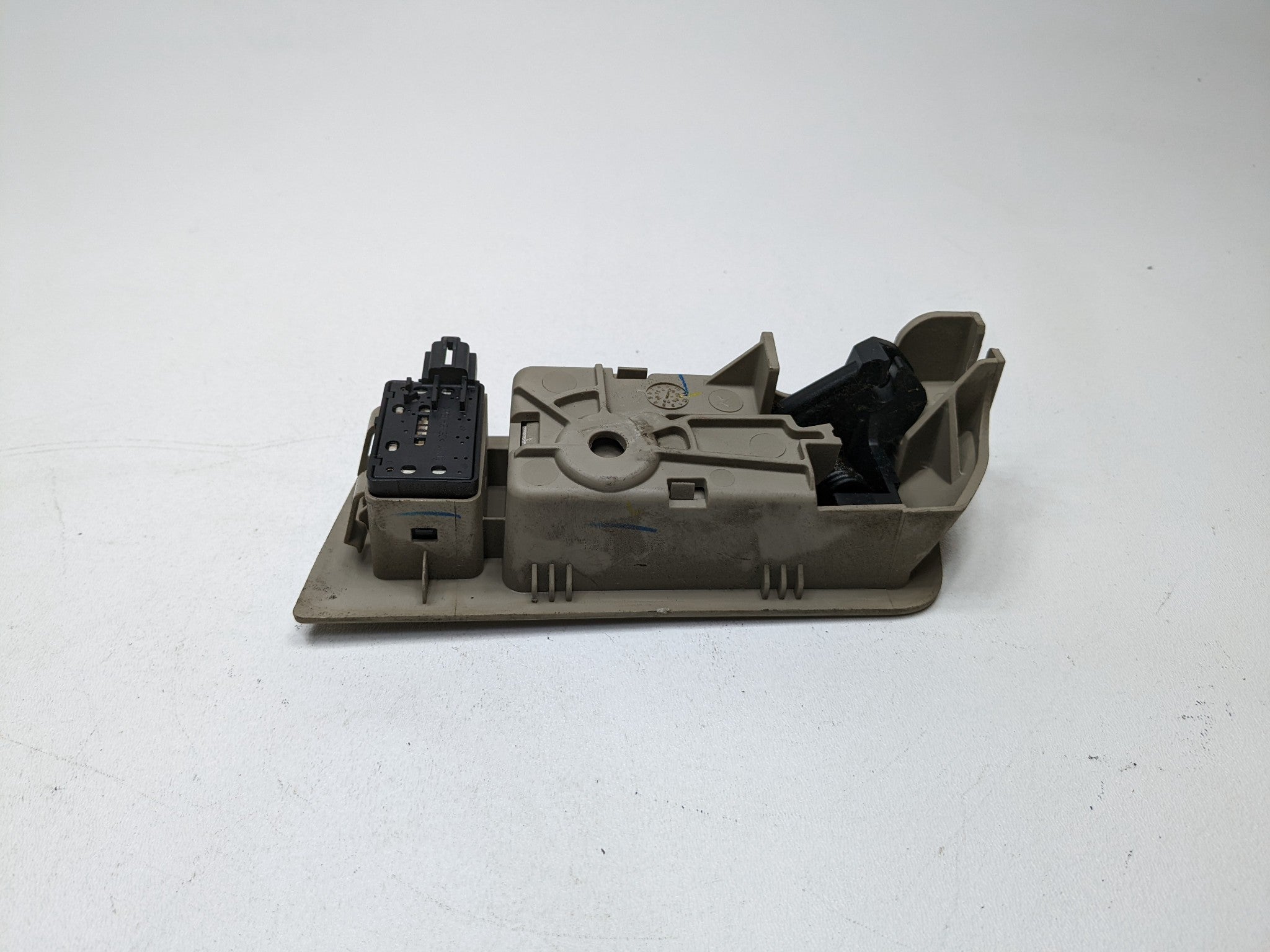 2008 - 2012 FORD ESCAPE OEM INTERIOR DOOR HANDEL FRONT RIGHT PASSENGER SIDE