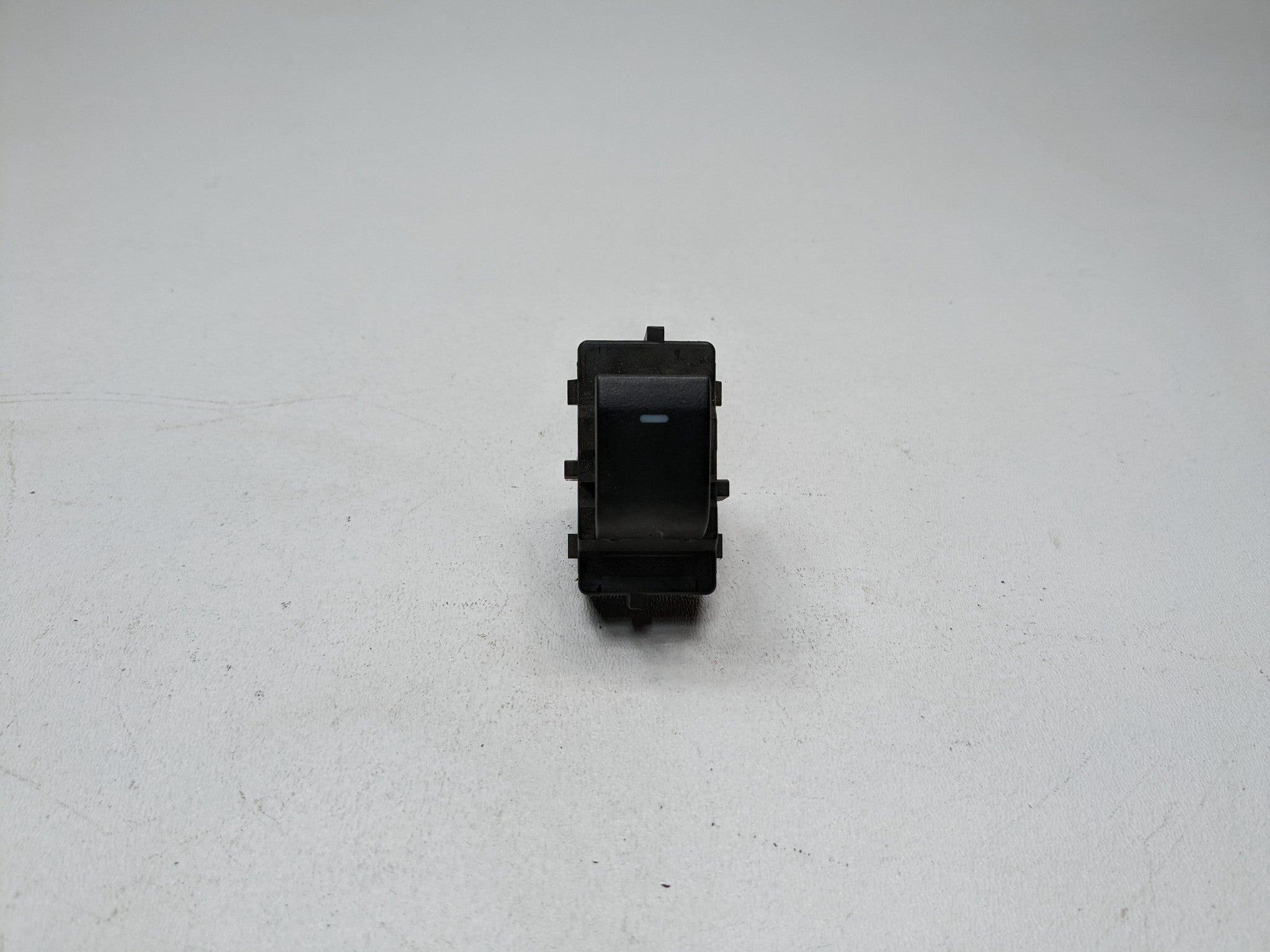 2008 - 2012 FORD ESCAPE OEM DOOR WINDOW CONTROL SWITCH ASSEMBLY FRONT RIGHT SIDE