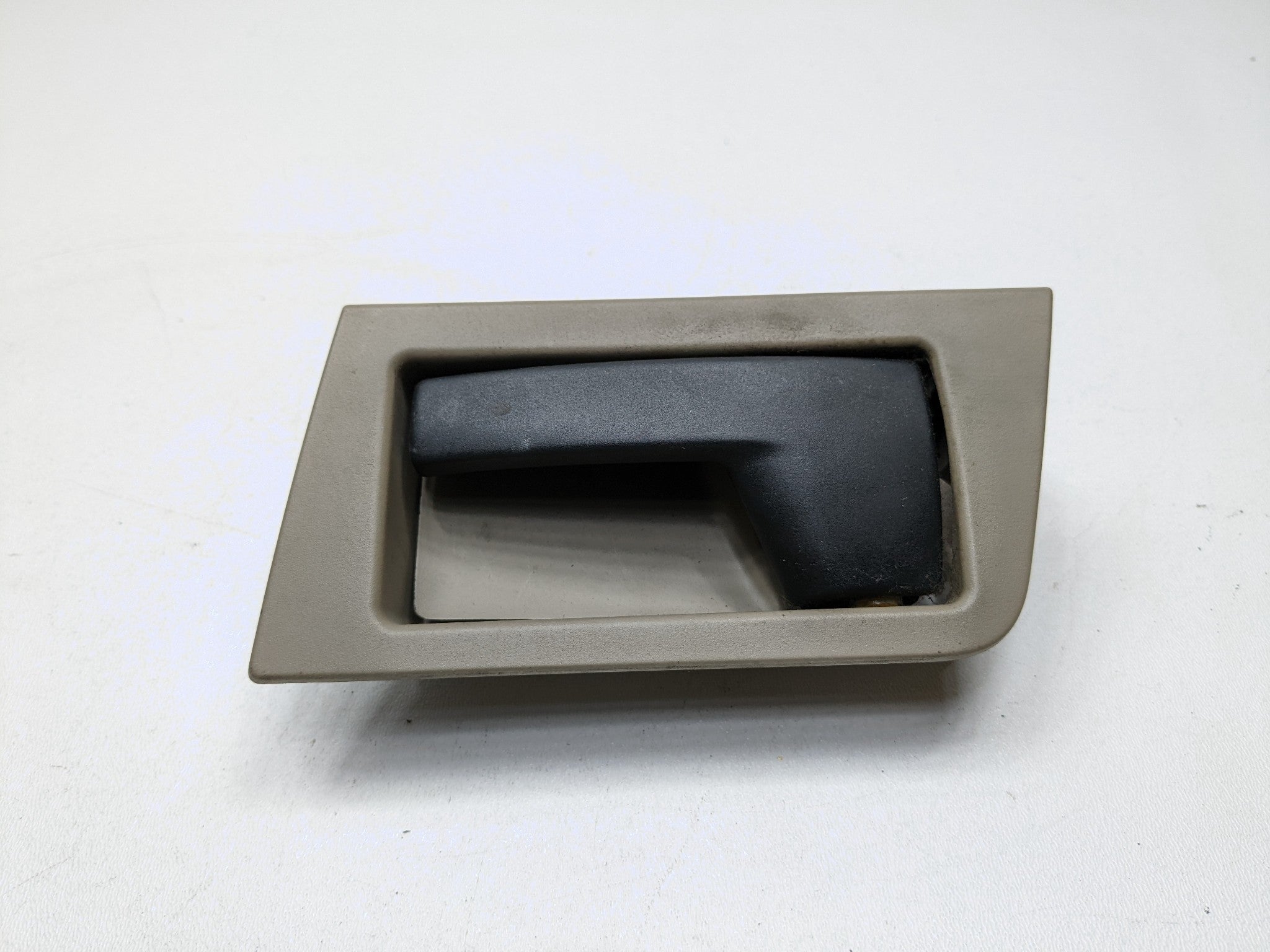 2008 - 2012 FORD ESCAPE OEM INTERIOR DOOR HANDEL REAR LEFT DRIVER SIDE