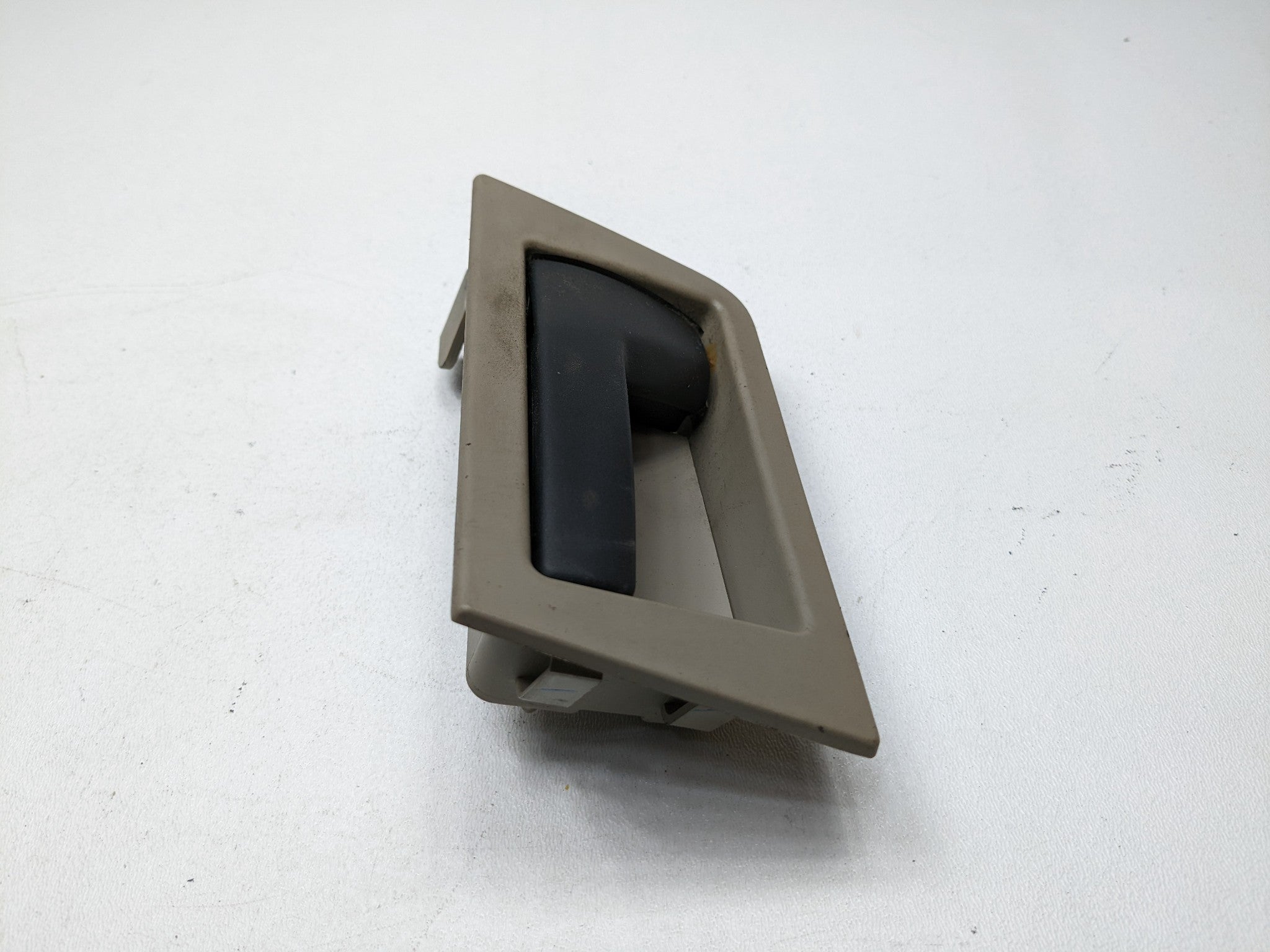2008 - 2012 FORD ESCAPE OEM INTERIOR DOOR HANDEL REAR LEFT DRIVER SIDE