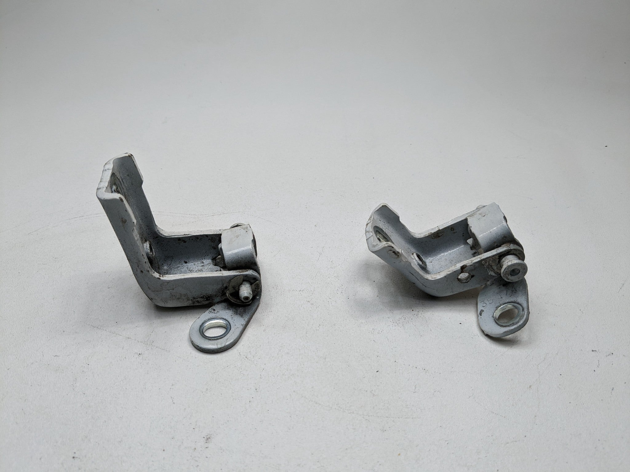 2008 - 2012 FORD ESCAPE OEM DOOR HINGE SET REAR LEFT SIDE UPPER AND LOWER
