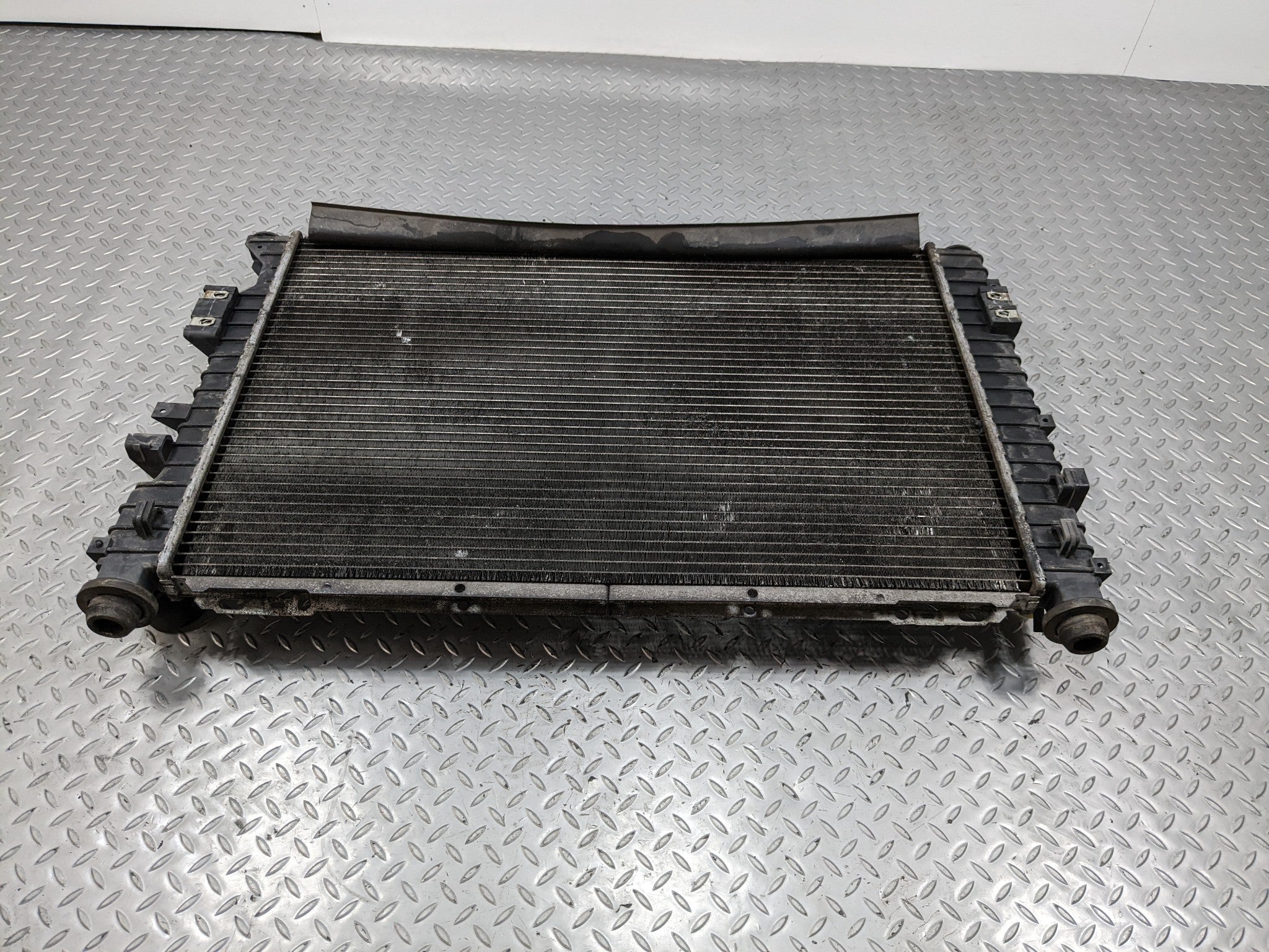 2008 - 2012 FORD ESCAPE OEM ENGINE RADIATOR MOTOR COOLING ASSEMBLY