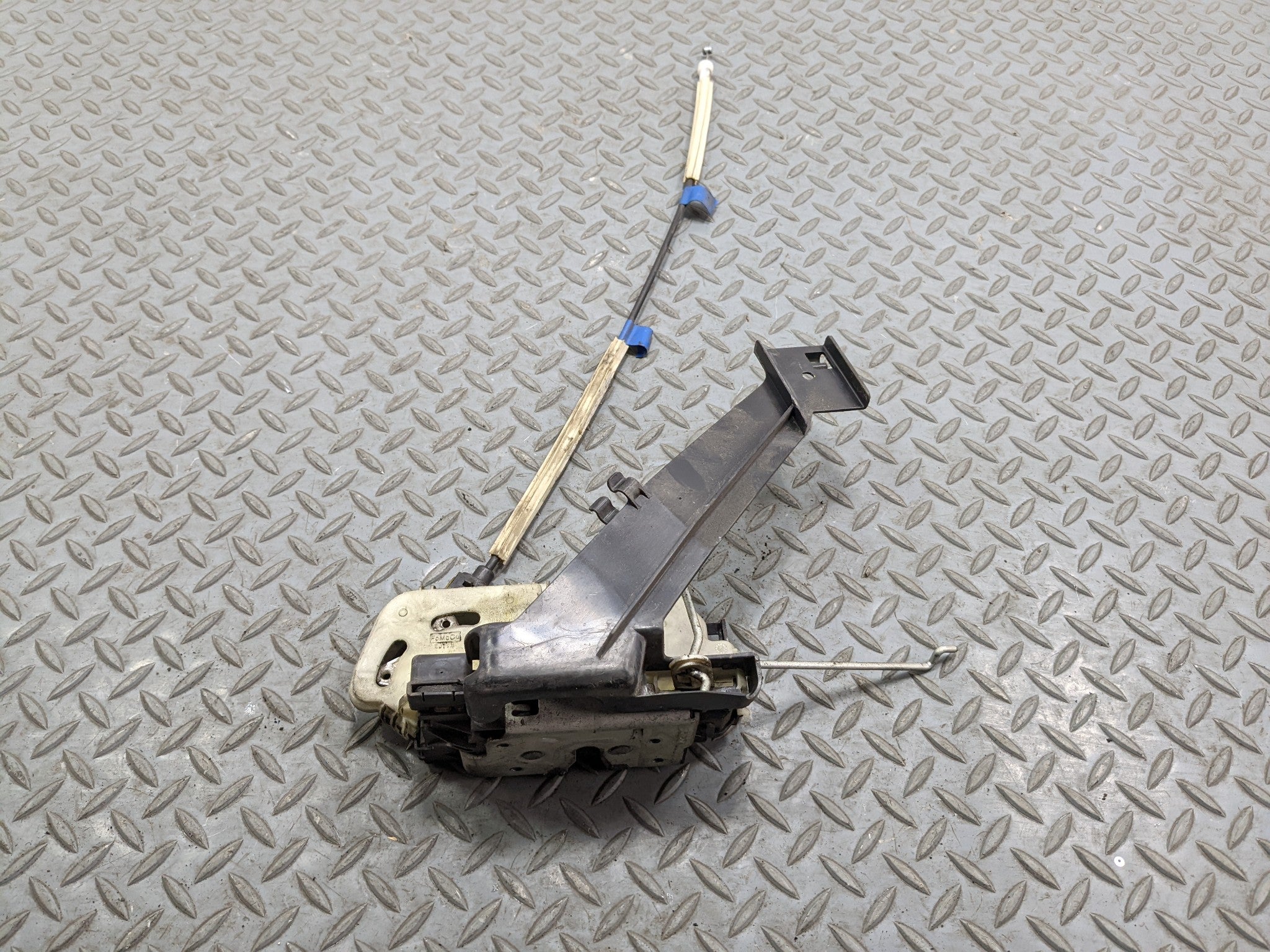 2008 - 2012 FORD ESCAPE OEM DOOR LATCH LOCK ACTUATOR FRONT LEFT DRIVER SIDE