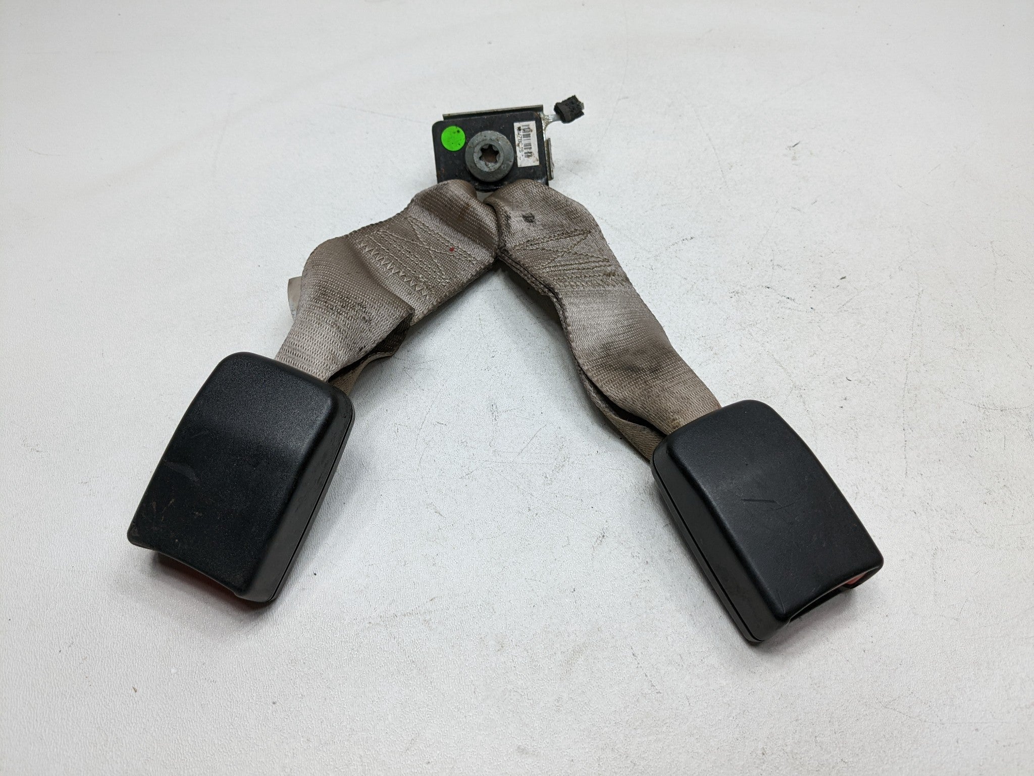 2008 - 2012 FORD ESCAPE OEM SEAT BELT BUCKLE REAR RIGHT PASSENGER SIDE